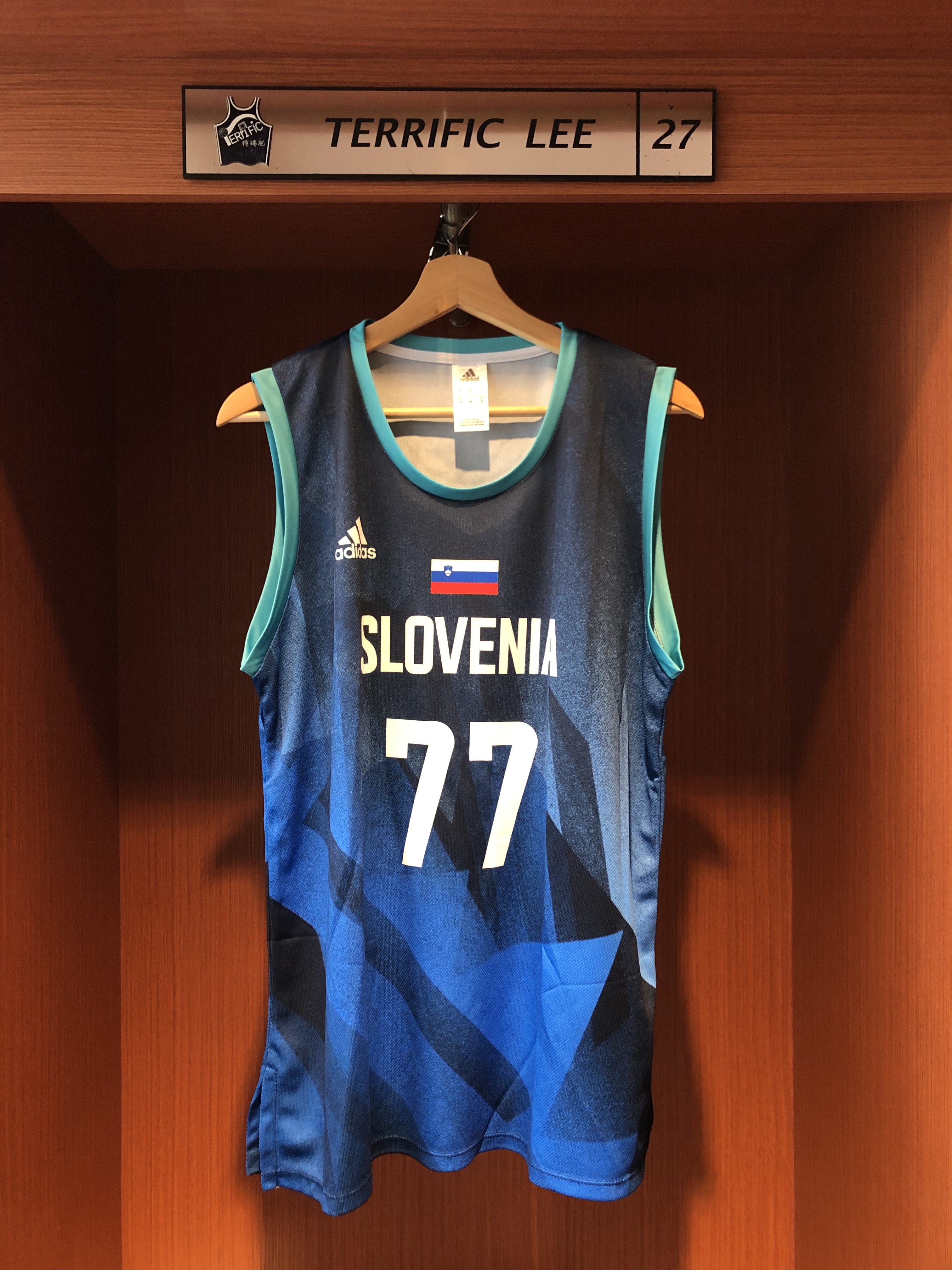 NBA球衣 Luka Doncic 斯洛維尼亞奧運藍 Adidas Replica 球迷版 燙印號碼 底圖染印 全新