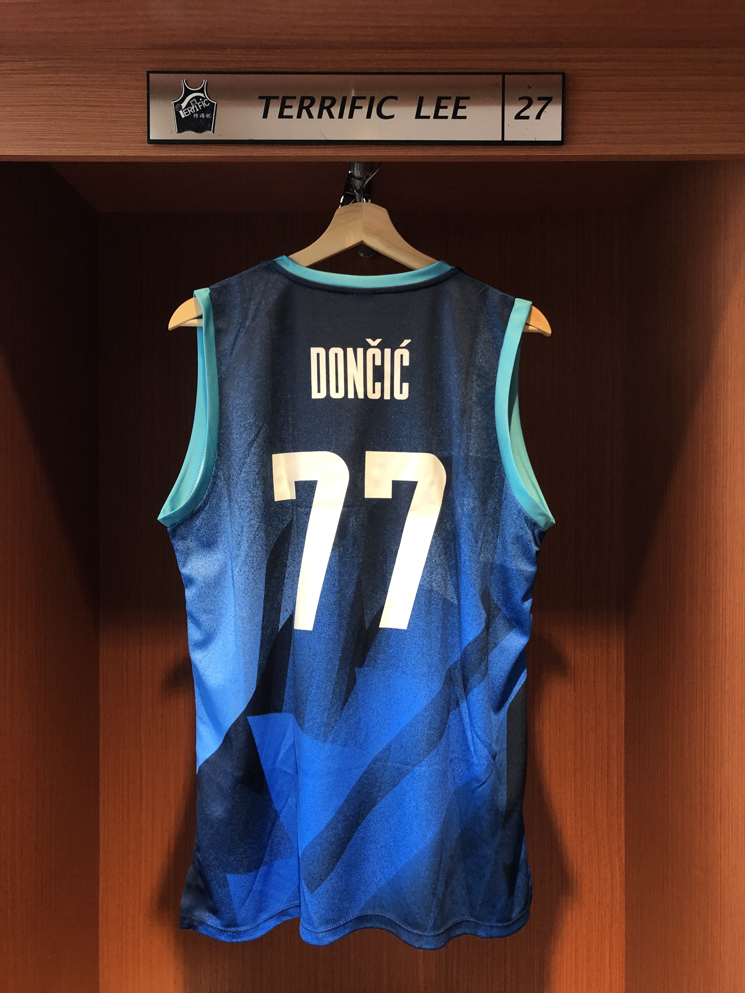 NBA球衣 Luka Doncic 斯洛維尼亞奧運藍 Adidas Replica 球迷版 燙印號碼 底圖染印 全新