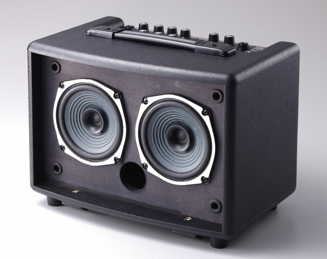 Roland Roland - AC33 RW 木吉他音箱 街頭藝人音箱 可支援電池使用 第 5 張圖片｜三峽吉他 / Bass