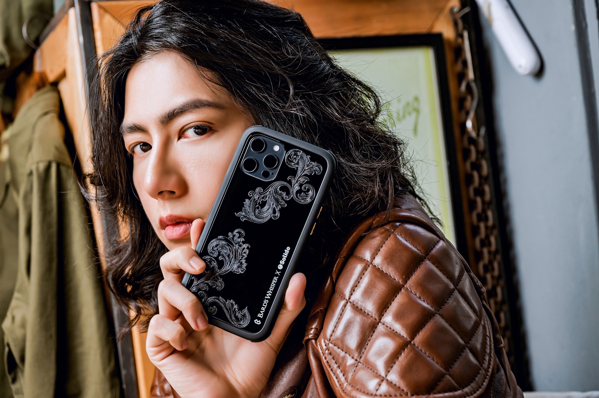 網友極力推薦！吟遊詩人的呢喃 x Solide索力得唐草主題聯名抗菌軍規防摔手機殼 iPhone 13 / 12 / 11/ XS / XR / SE2 / 8 / 7 / 6