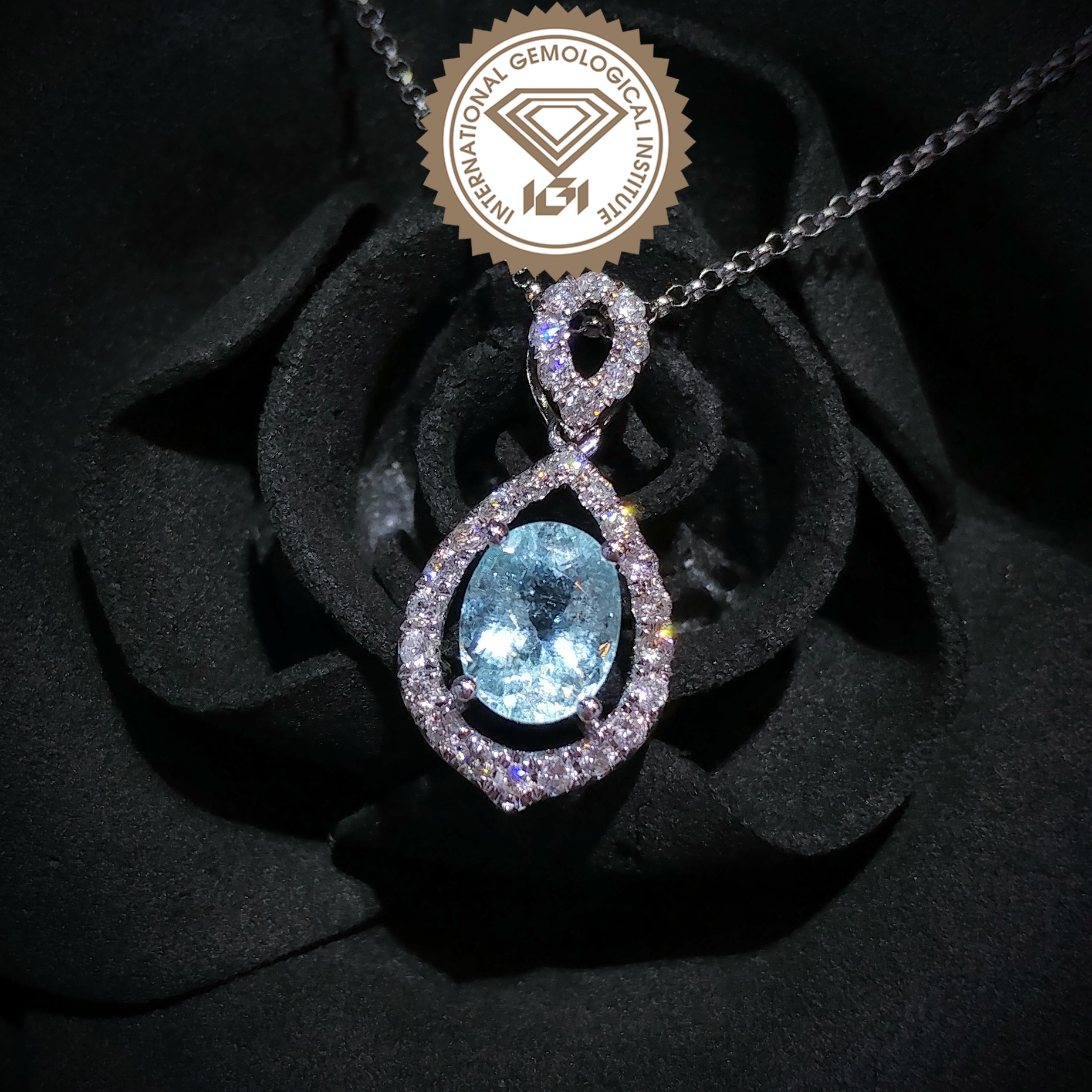 18K White Gold 1.49ct Paraiba and Diamond Pendant