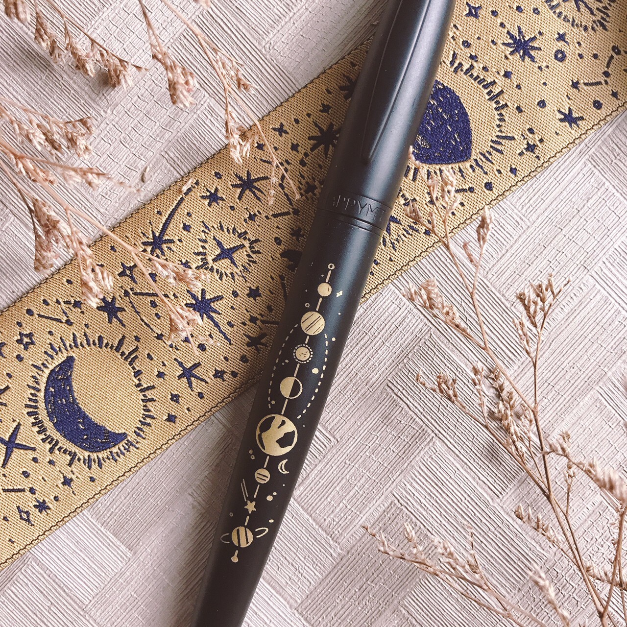 嗨賴限定｜開心鋼珠筆—星軌與光年