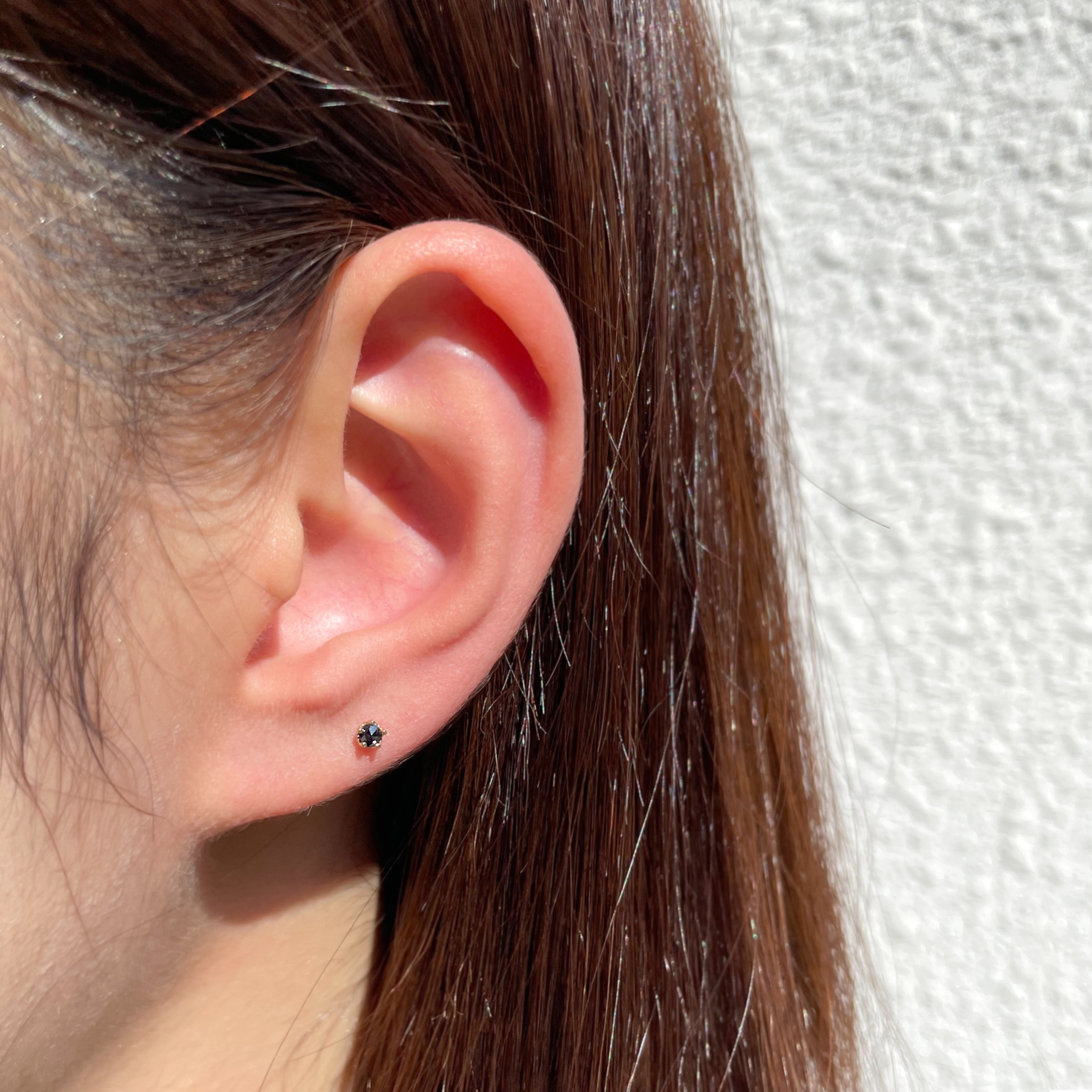 14K Mini皇冠黑鑽原礦轉珠耳環