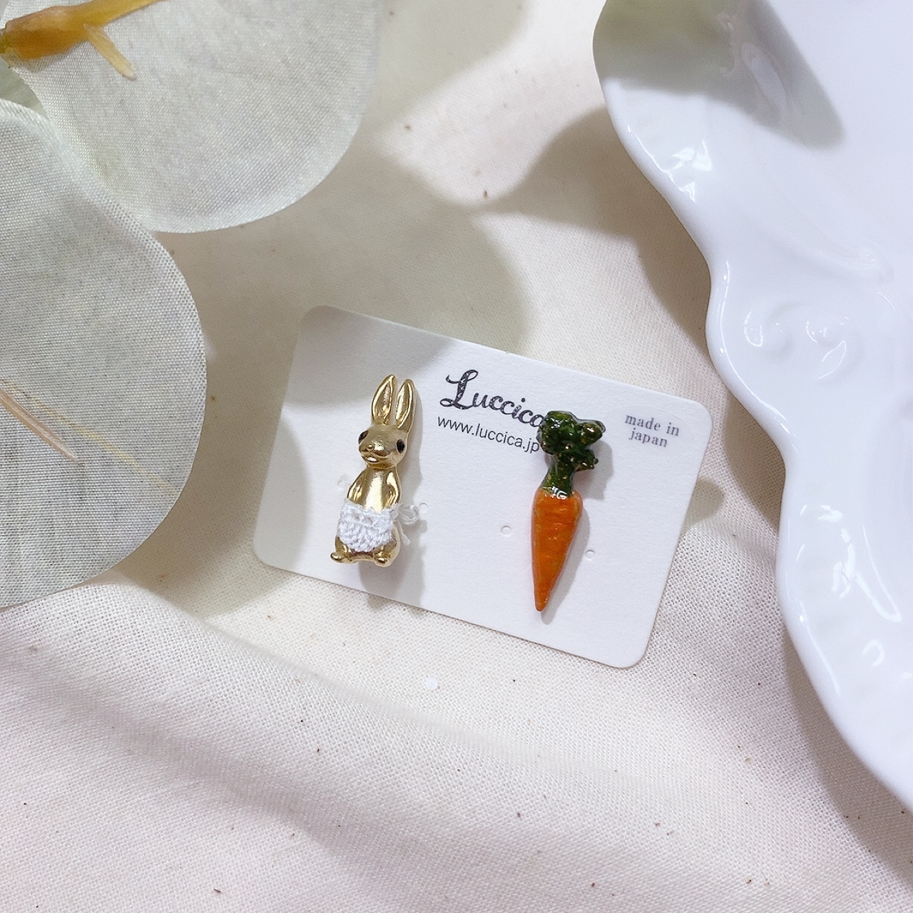 Luccica 圍裙兔子耳環