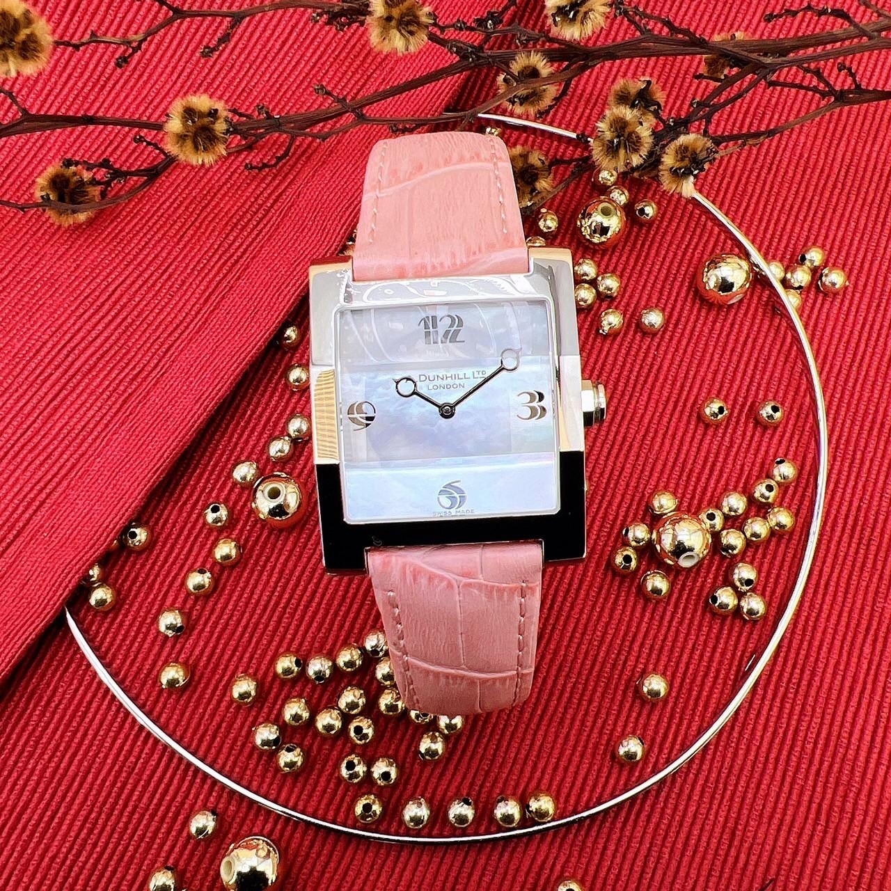 【Dunhill】切割水晶玻璃鏡面方形經典女錶 DQX800BL 30mm 現代鐘錶