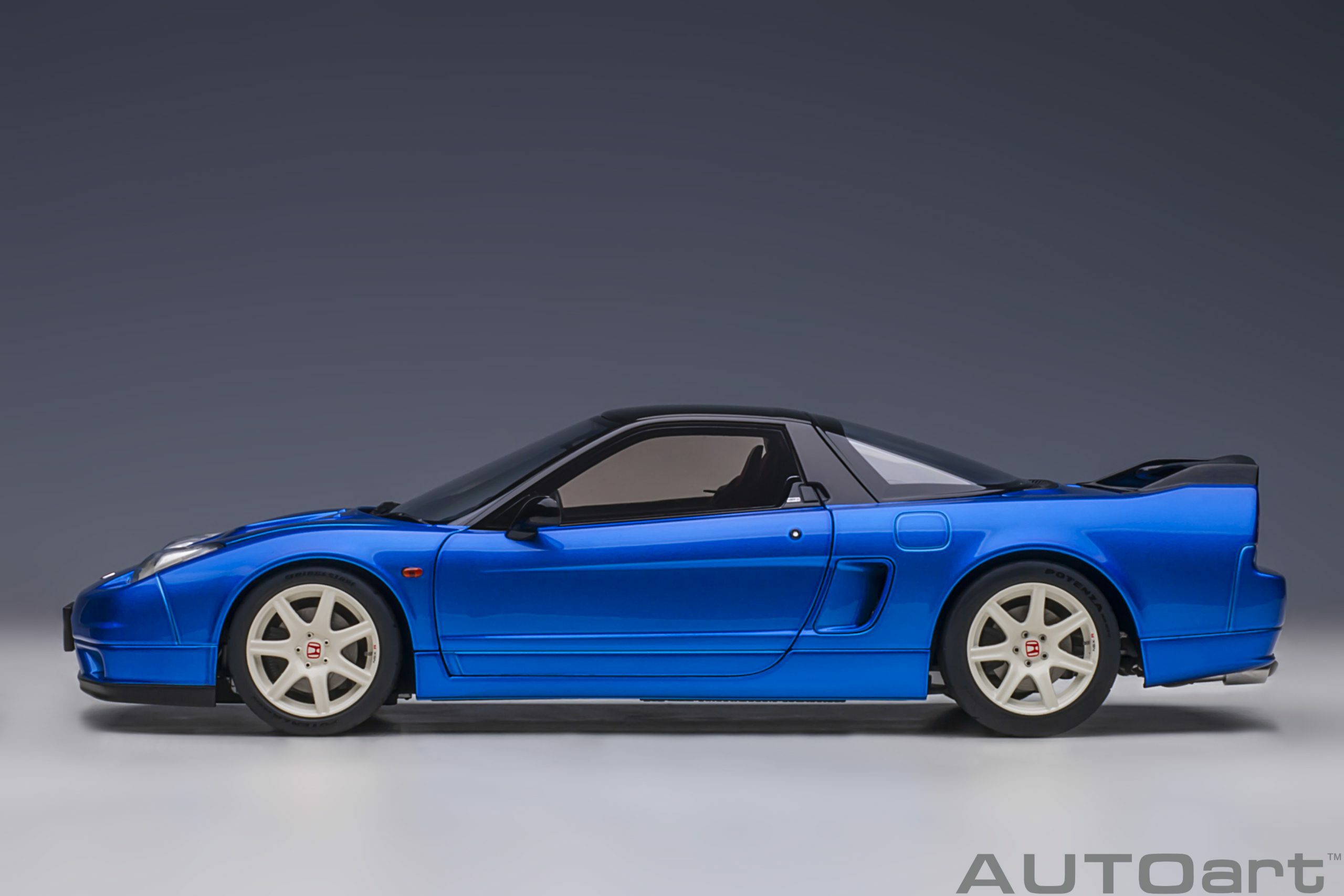 預訂:(訂金$300) (預訂價$1800) :1/18 AUTOART Honda NSX-R (NA2) (Long Beach Blue Pearl) (73218)
