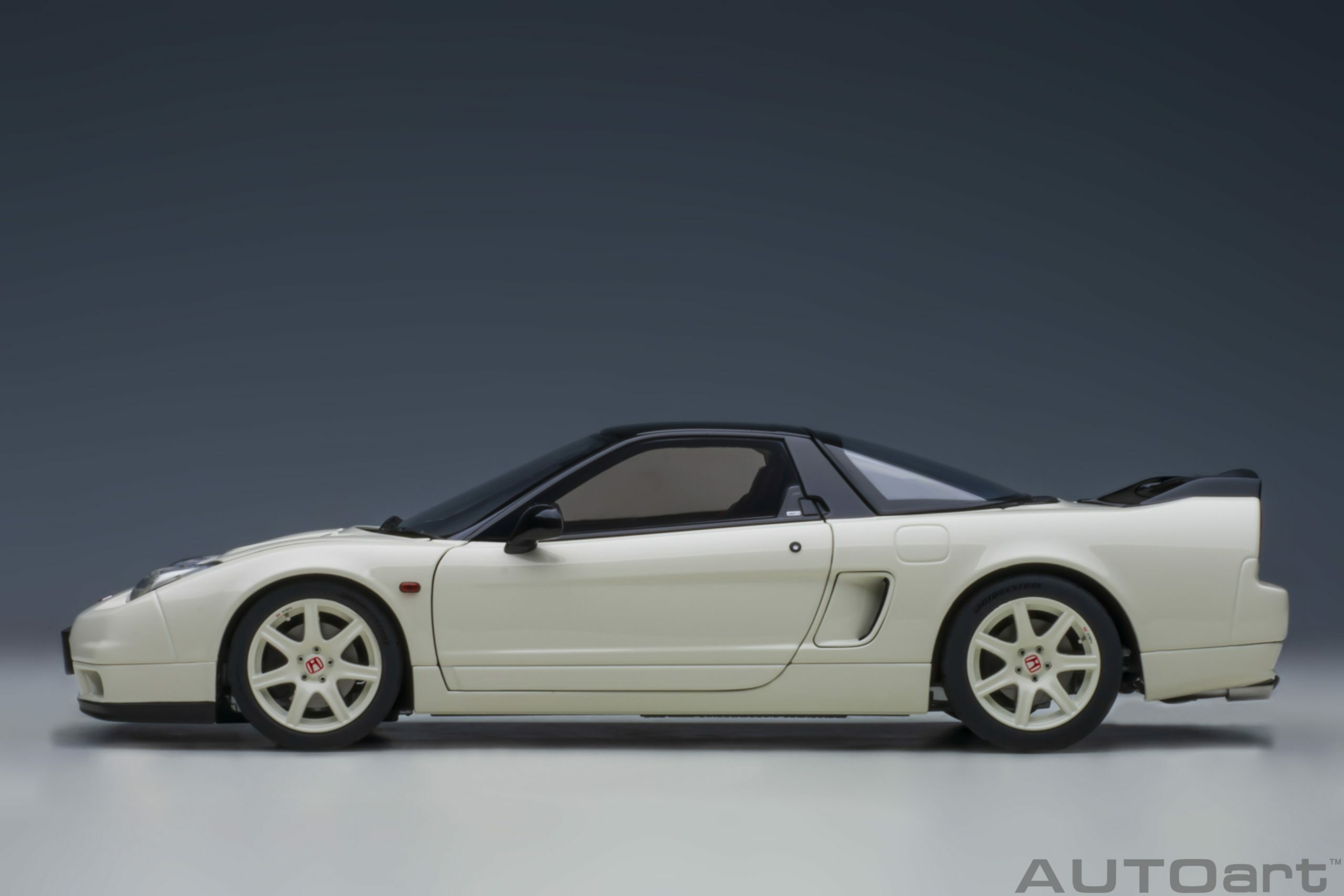 1/18 AUTOART Honda NSX-R (NA2) (Championship White) (73219)