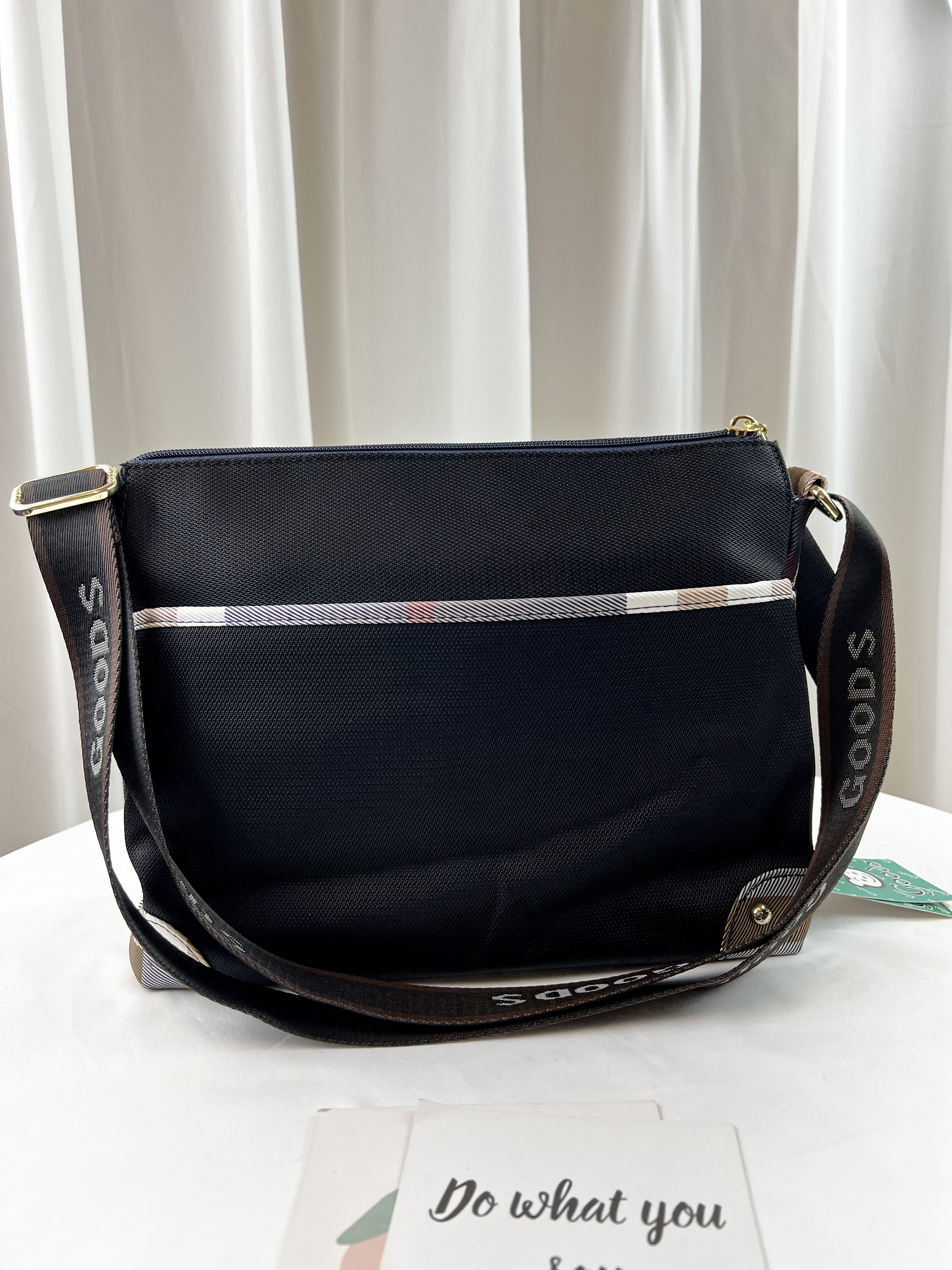 GOODS 大格黑 拼色防潑水側背包 #2045