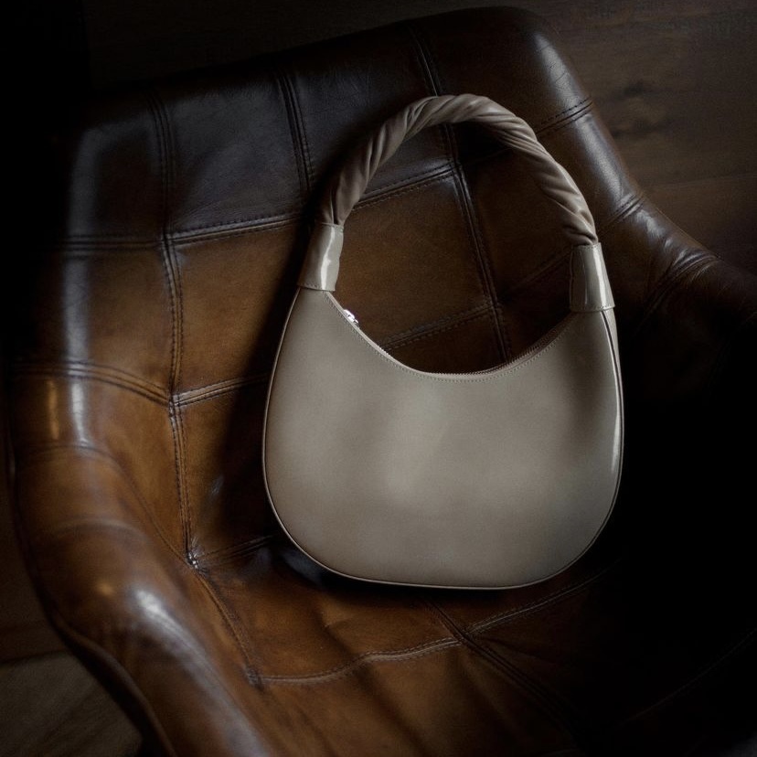 <韓國代購> LATELEE STUDIO PRETZEL BAG