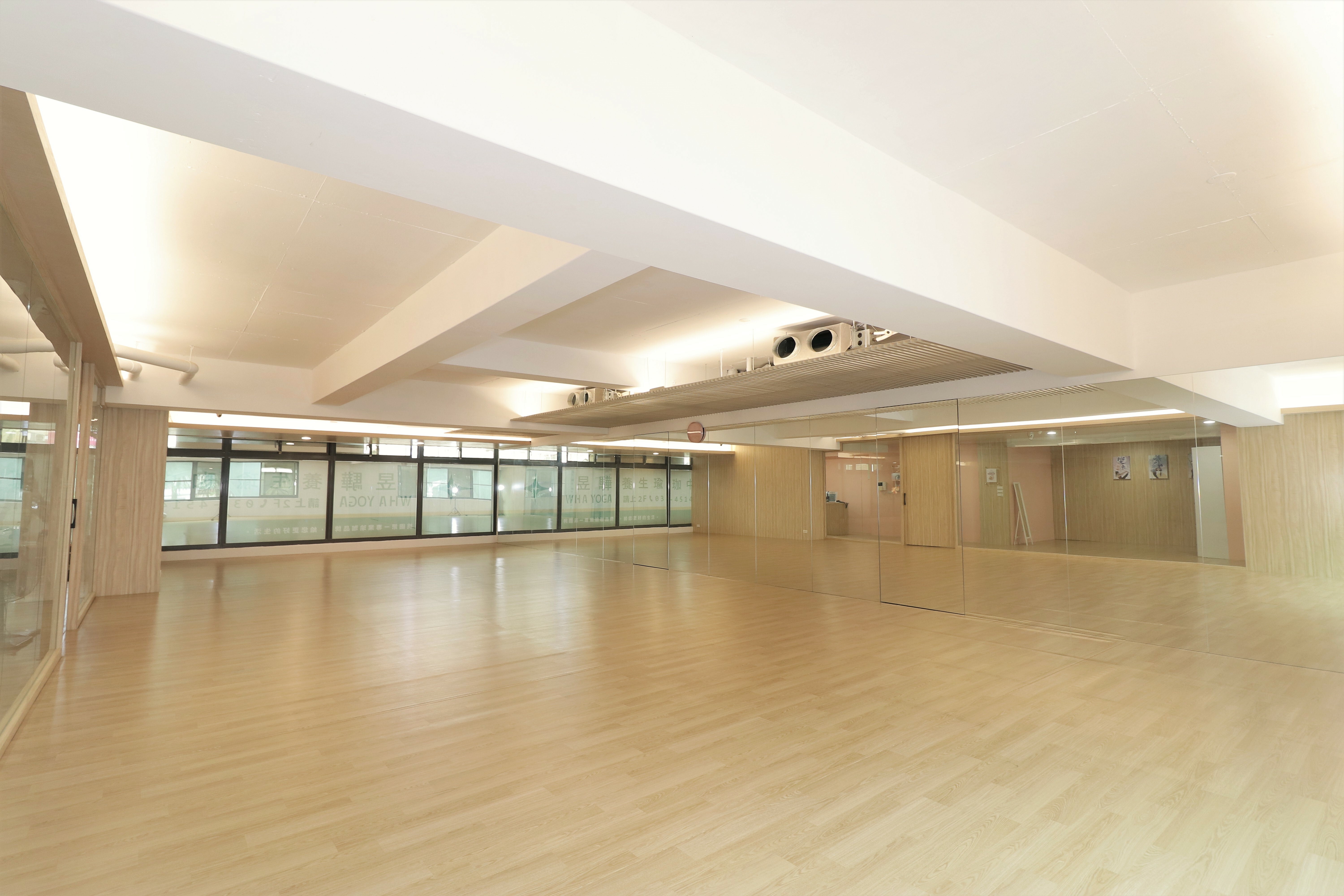 內壢區瑜珈教室推薦,內壢瑜珈,中壢瑜珈,瑜珈墊,瑜珈服,瑜珈褲,瑜珈老師