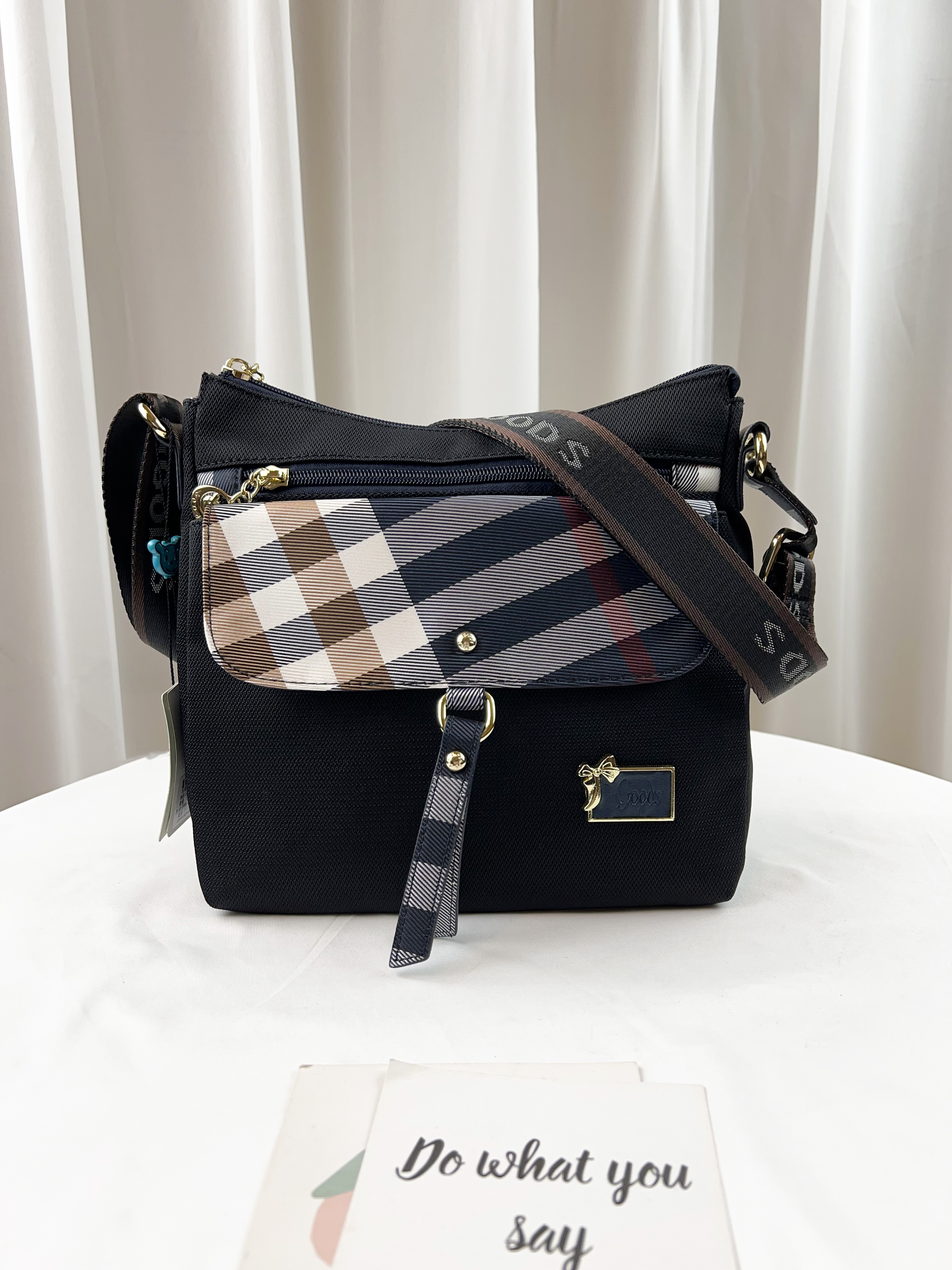 GOODS 大格黑 拼色防潑水側背包 #2671