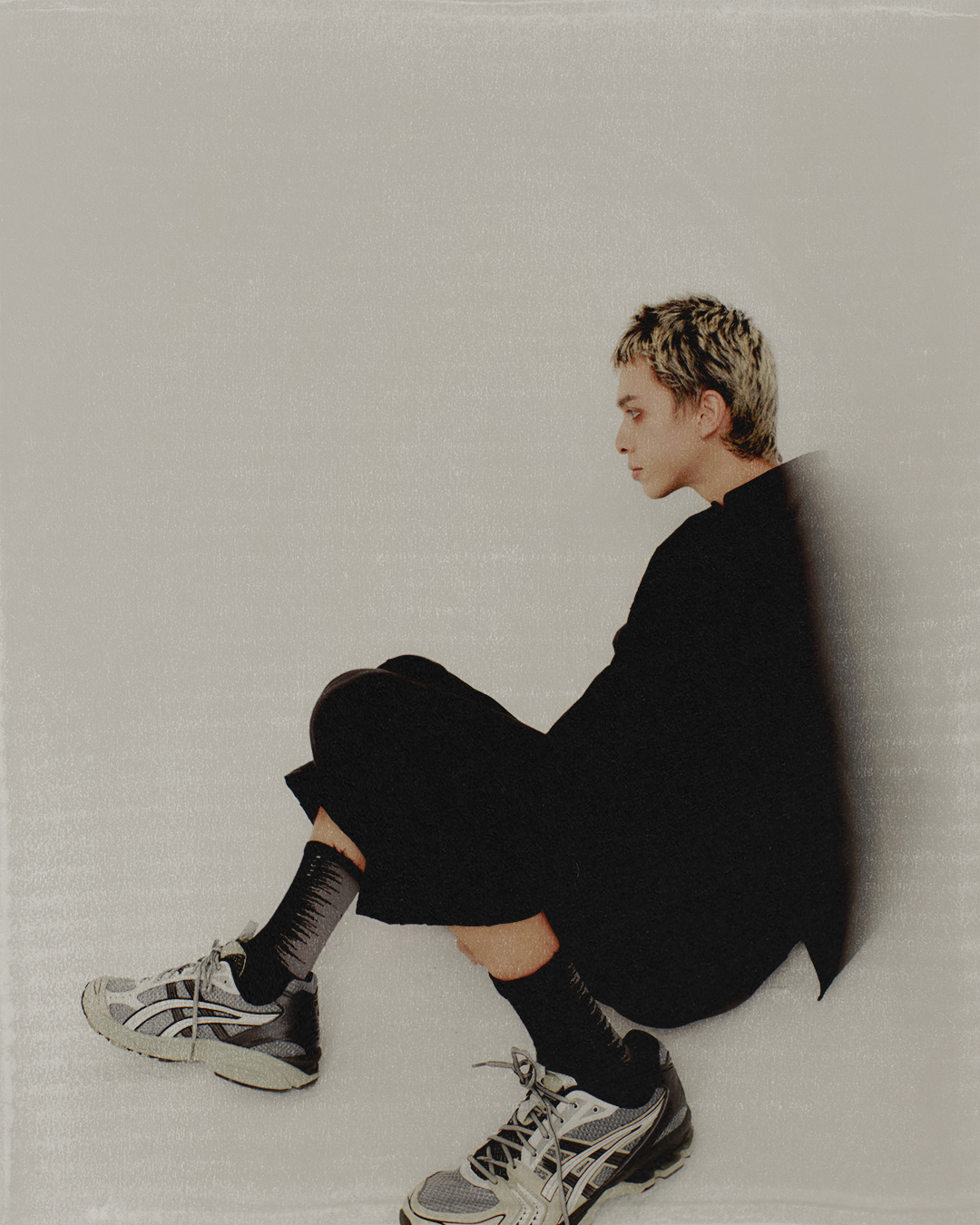 台灣設計配件品牌nozzle quiz x VACANT “IRRATIONAL” 聯名合作襪履｜非理性 不規則 雜訊線條 沈穩低調 黑暗色系 反抗調性