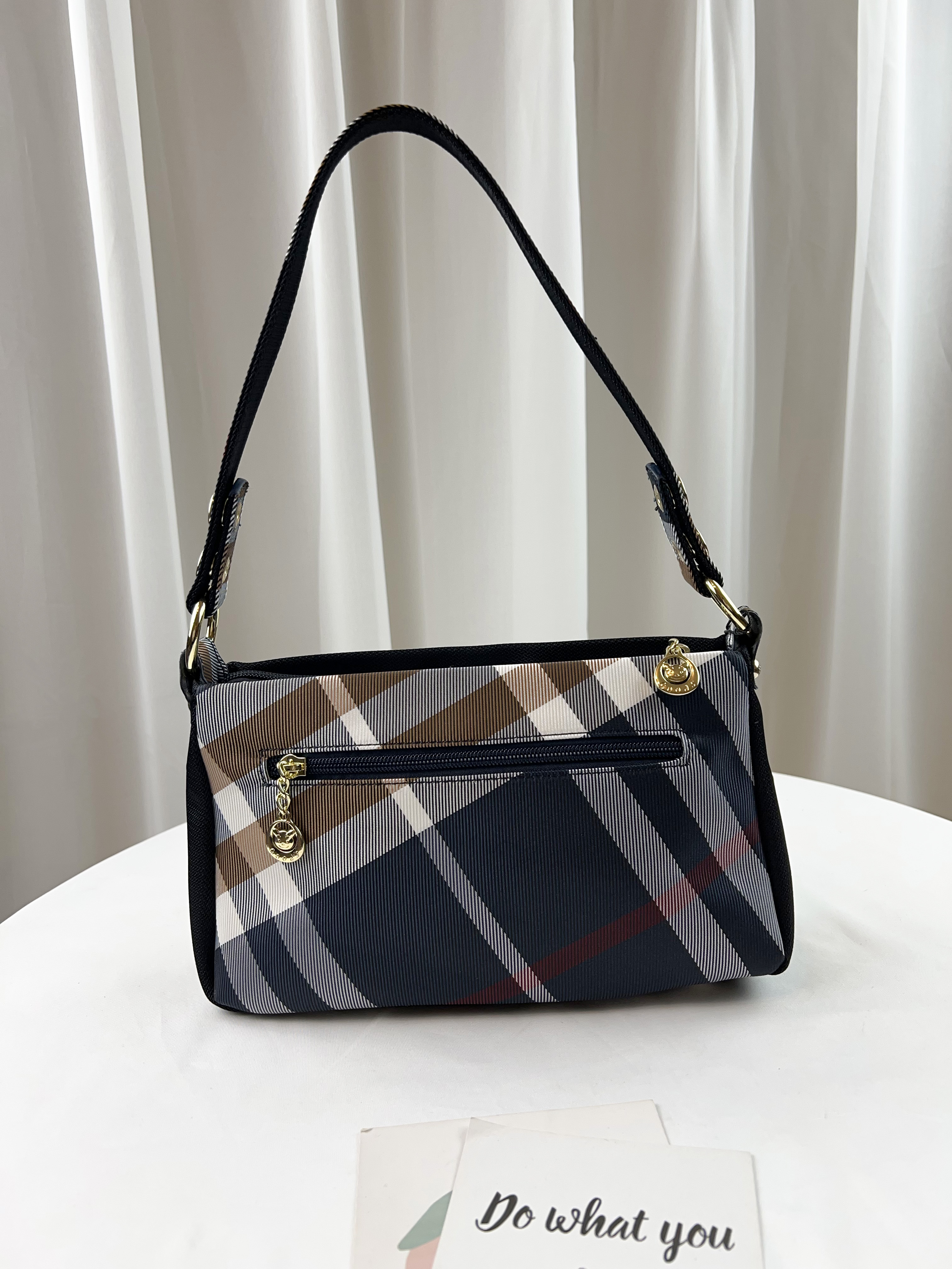 GOODS 大格黑 拼色防潑水肩背包 / 側背包  #29549