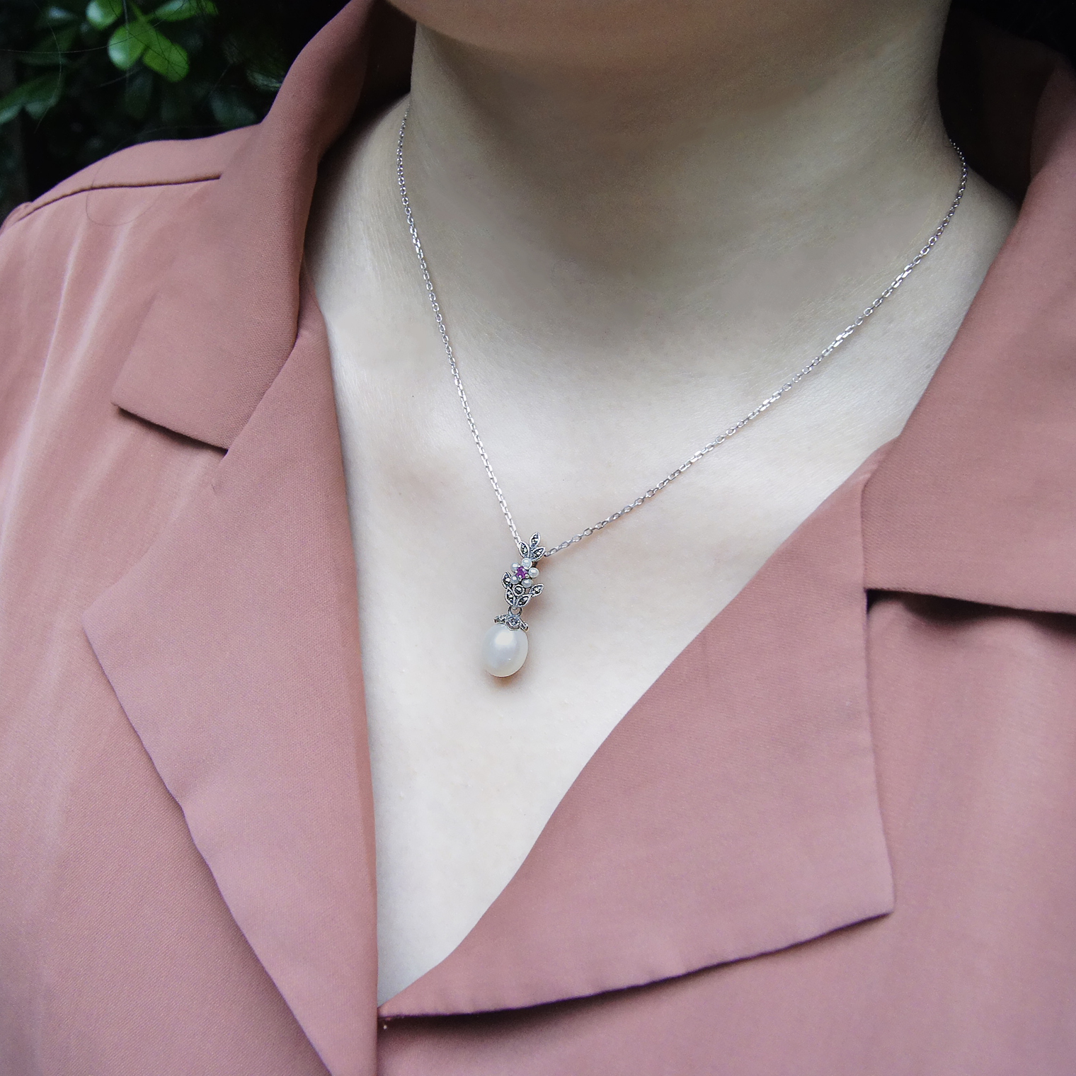 紅寶珍珠草墜子