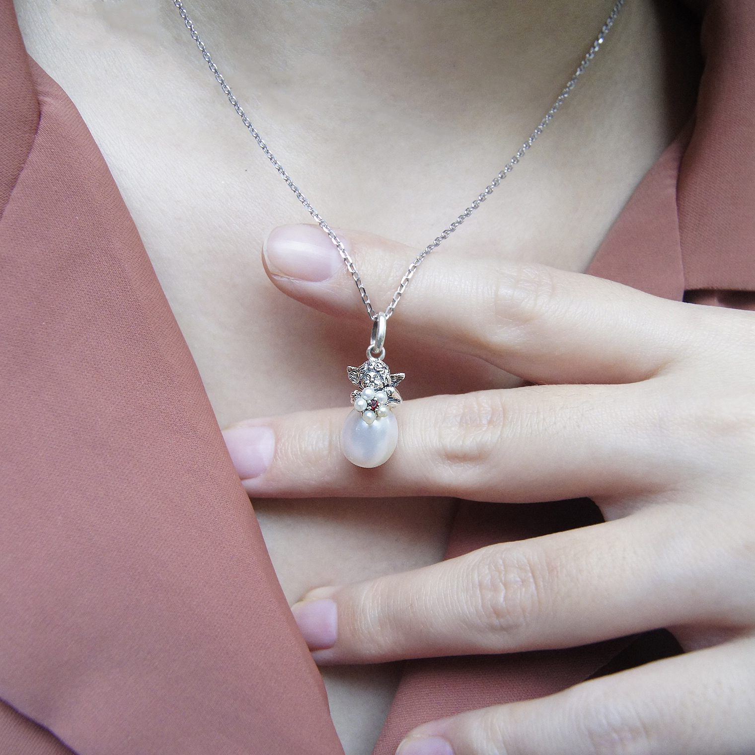 邱比特捧花墜子