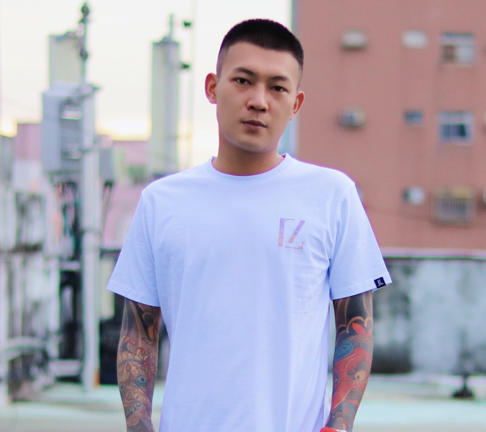 Lazy Man 第十一代 前後燙鑽LOGO T