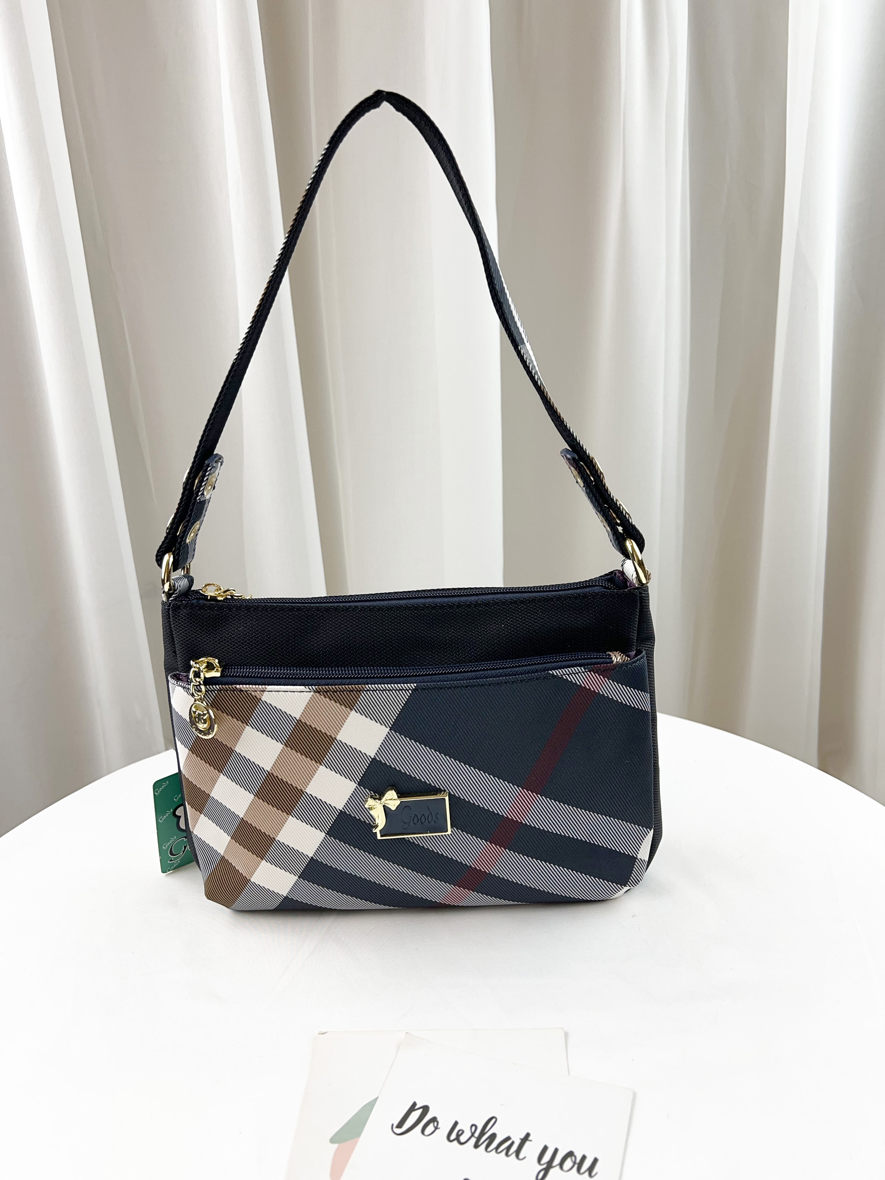 GOODS 大格黑 拼色防潑水肩背包 #2563