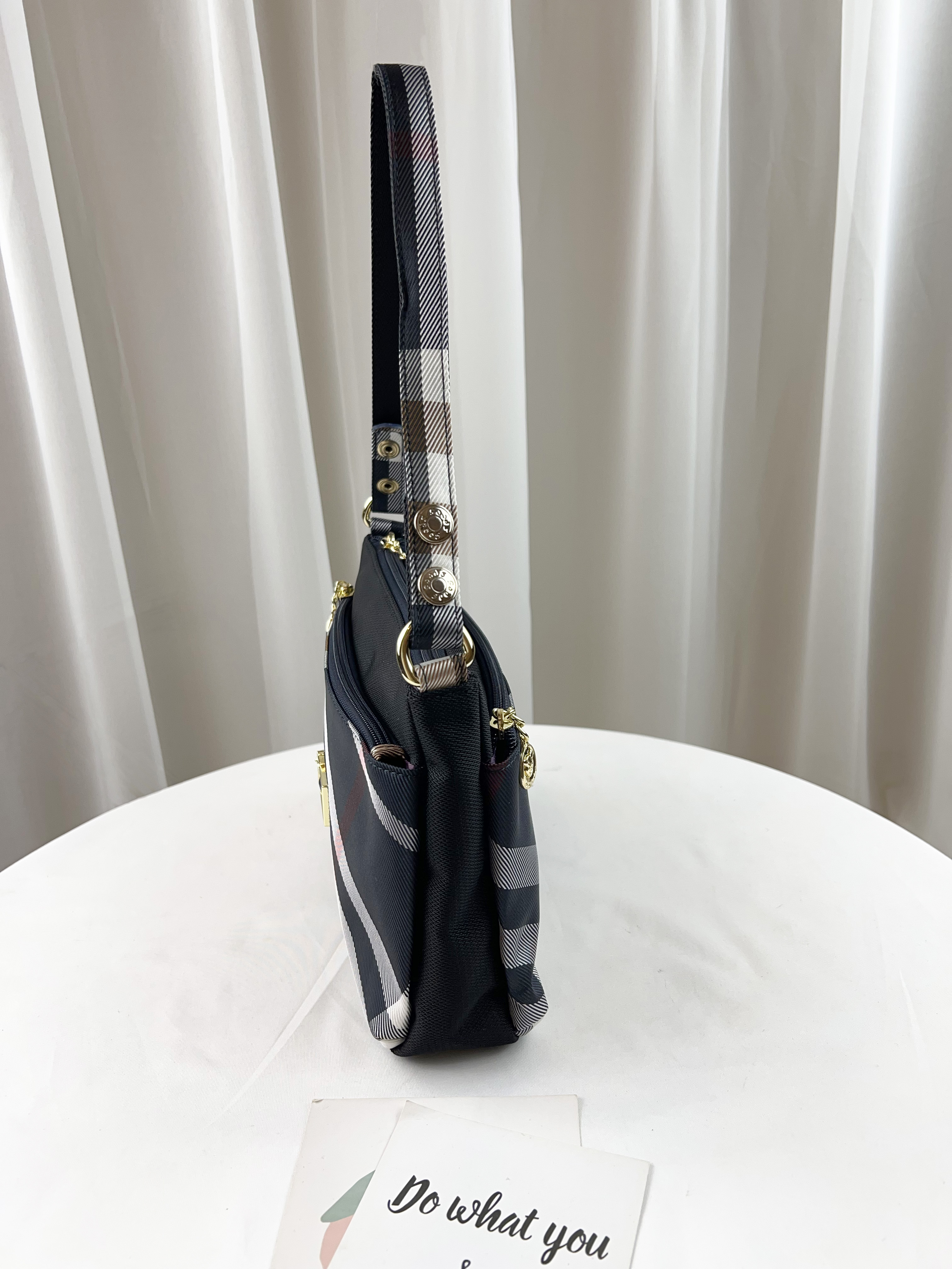 GOODS 大格黑 拼色防潑水肩背包 #2563