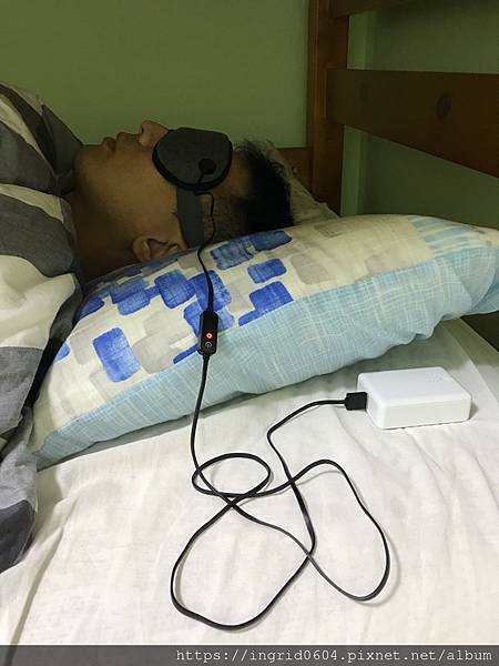 V哥B妹這一家推薦Beroso倍麗森磁吸式3段控溫熱敷眼罩