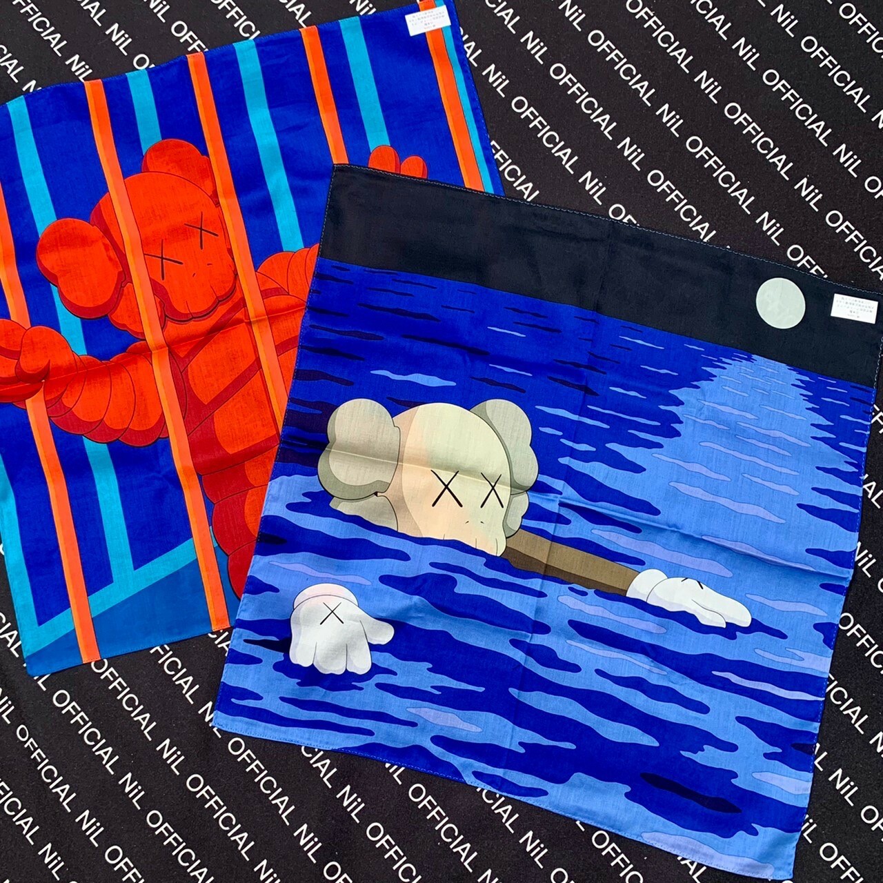 KAWS TOKYO FIRST日本 東京 展覽 限定手帕