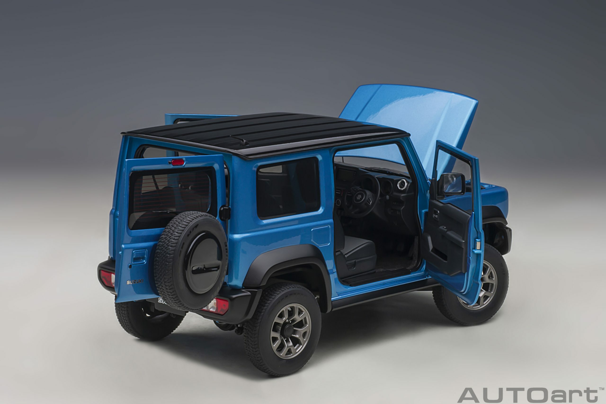 預訂(訂金$300) (預訂價$1600) :1/18 AUTOART Suzuki Jimny Sierra (JB74) (Brisk Blue with Black roof) (78507)