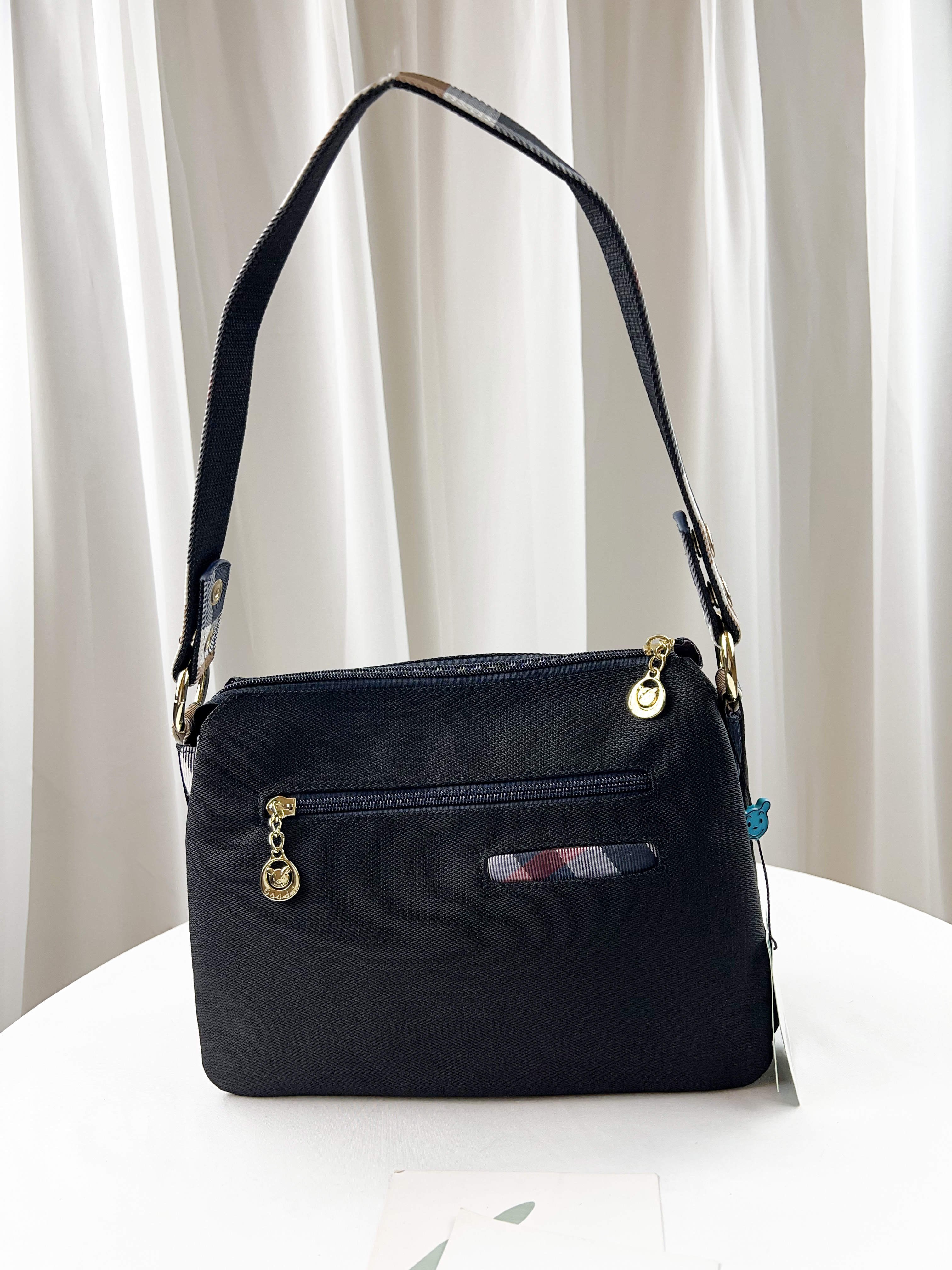 GOODS 大格黑 拼色防潑水肩背包 / 側背包 #29259