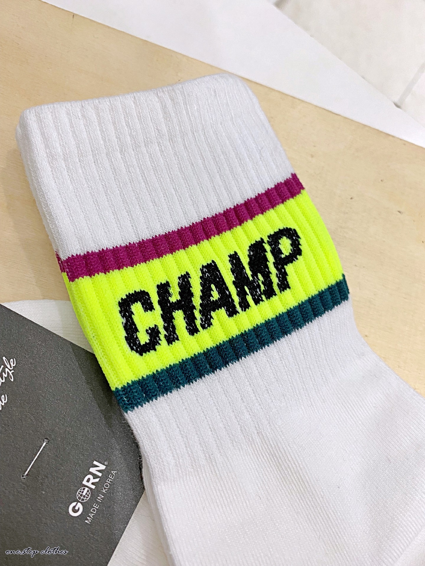 正韓個性螢光黃CHAMP襪