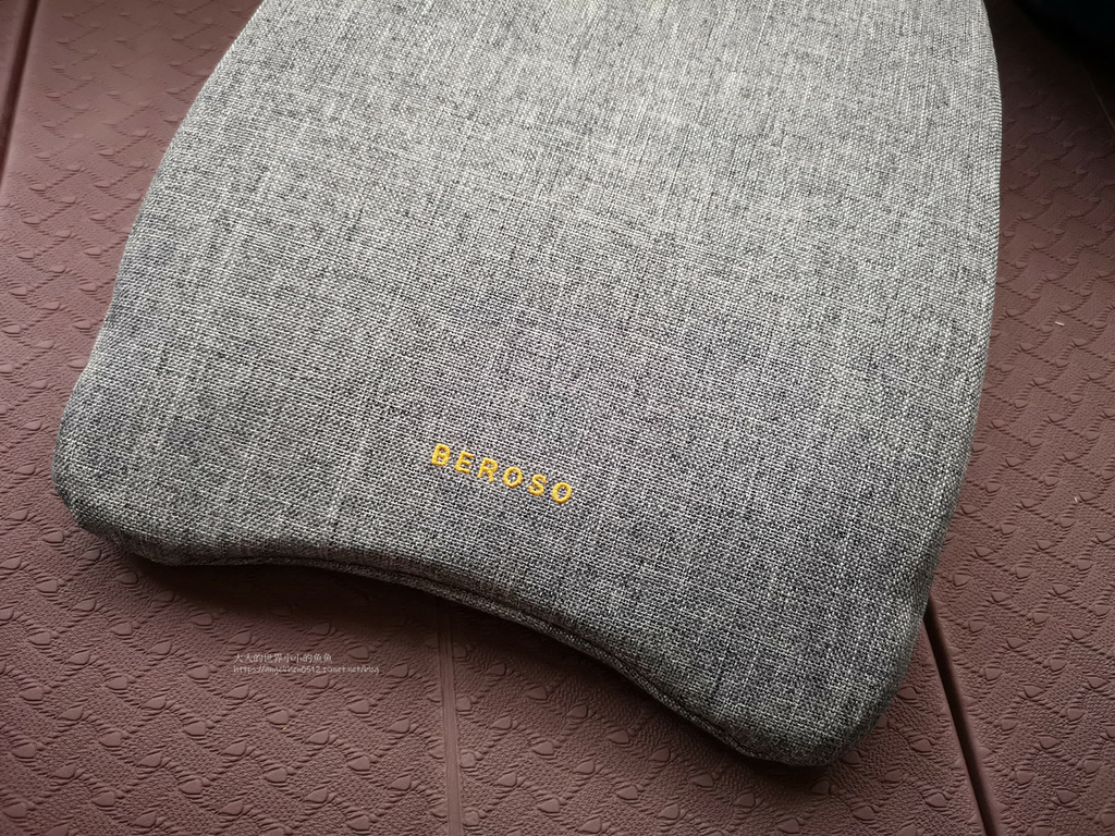 魚魚推薦Beroso倍麗森旋轉式拉背器和橡膠止滑瑜珈墊