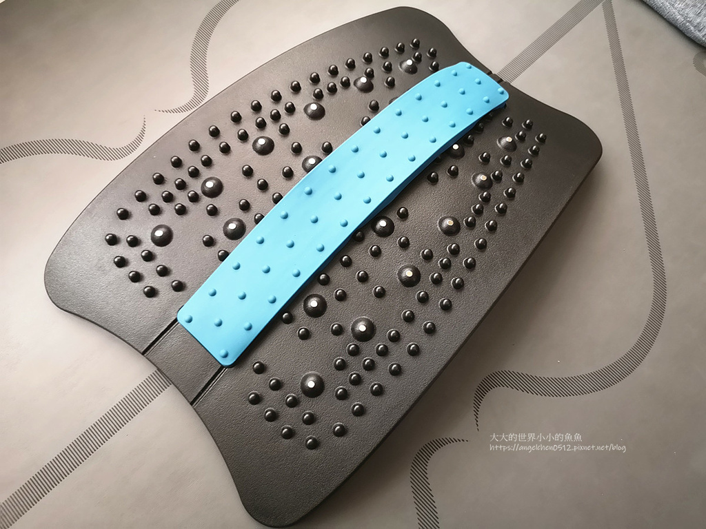 魚魚推薦Beroso倍麗森旋轉式拉背器和橡膠止滑瑜珈墊