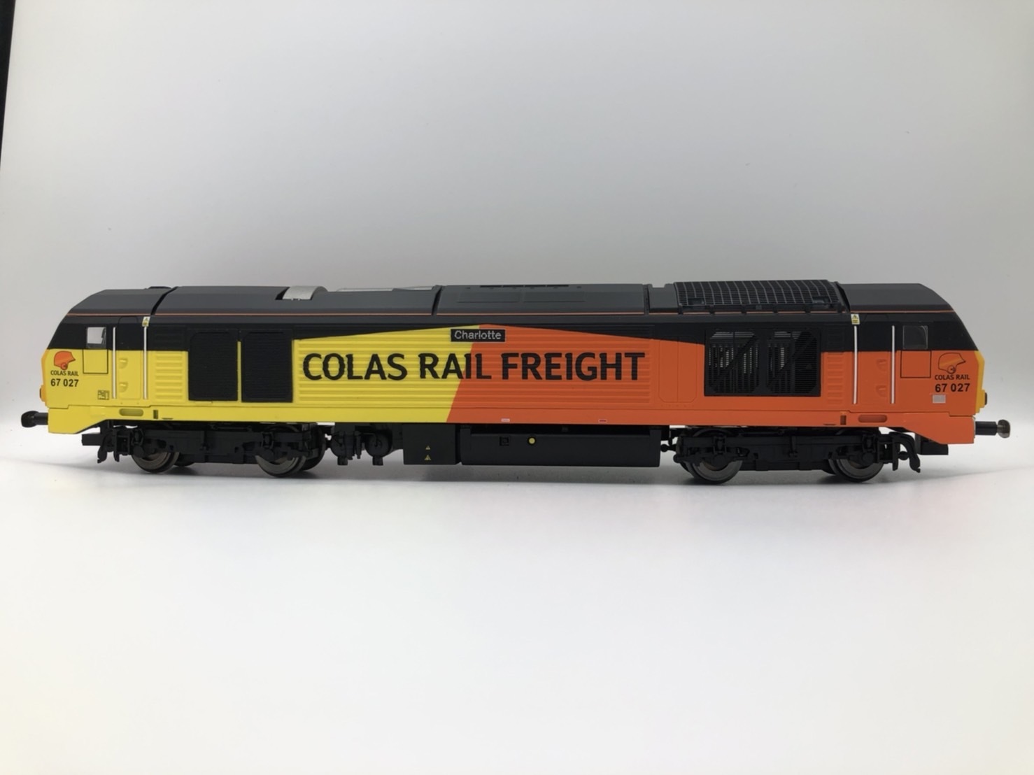 特價 Hornby R3659 HO規 Class 67 Charlotte 柴油車