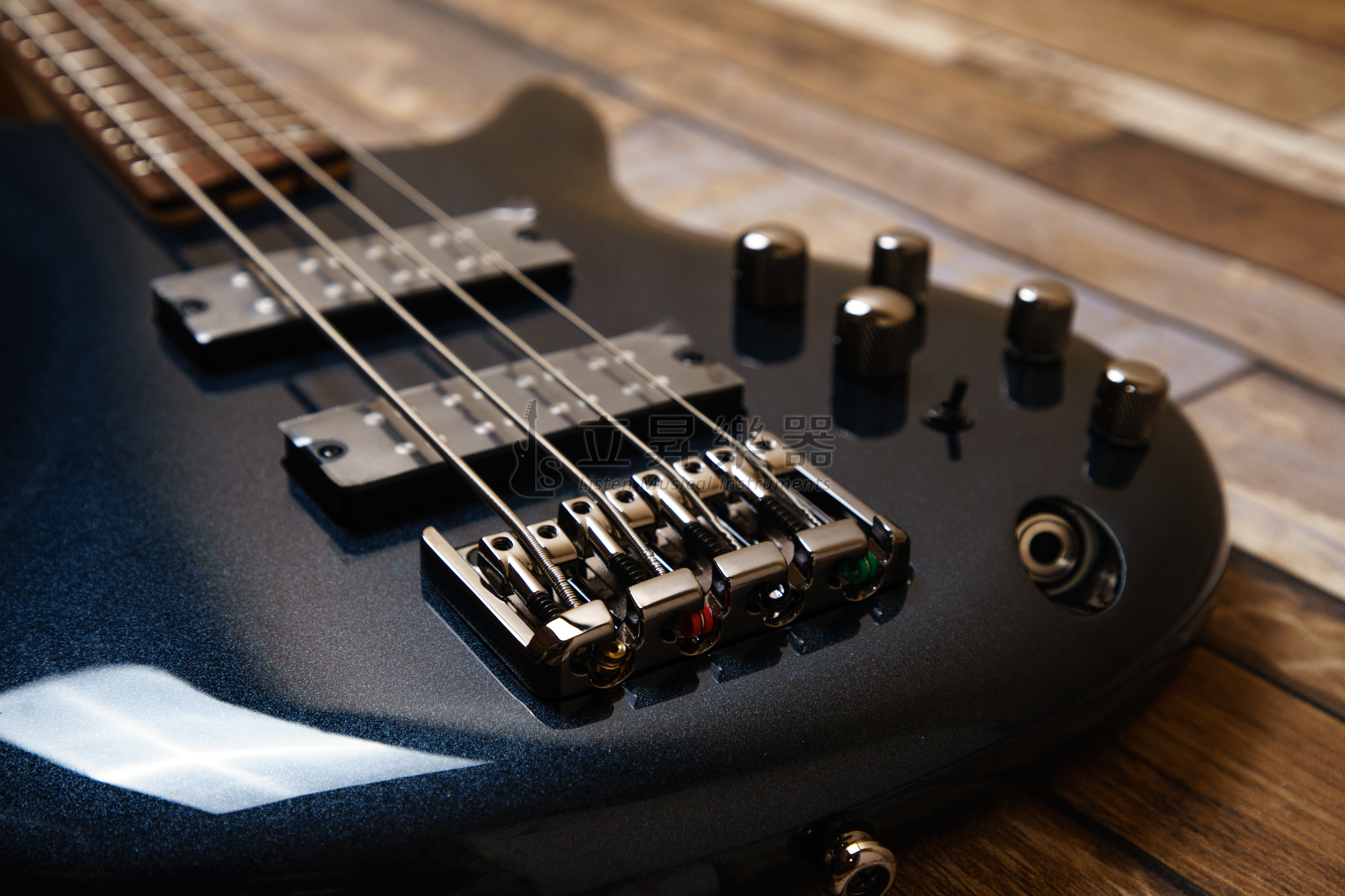 Ibanez 貝斯 Ibanez SR300E-IPT 主動式 電貝斯 黑色 Jatoba指板 SR300EIPT 第 4 張圖片｜三峽吉他 / Bass