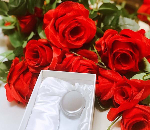 我是涵兒是隻企鵝推薦Beroso緊緻亮眸逆齡冷暖按摩美顏機