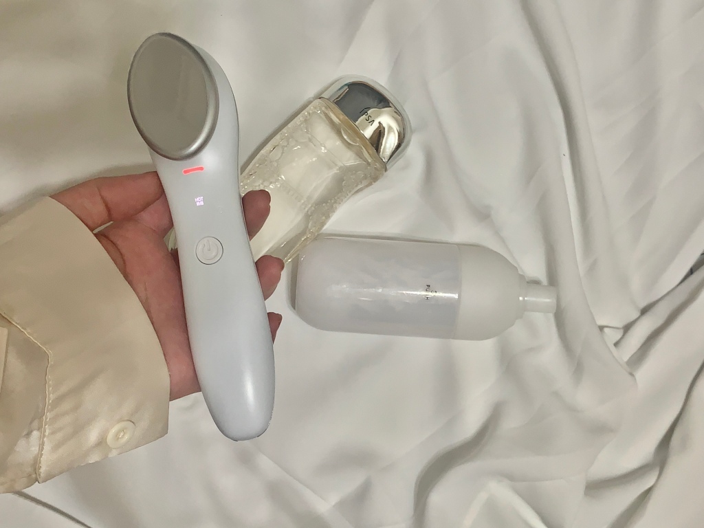 小肥肉欸日常生活推薦Beroso緊緻亮眸逆齡冷暖按摩美顏機