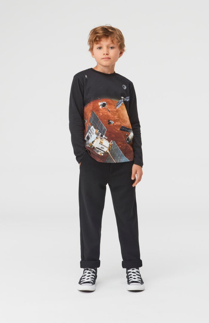 〖 Molo 〗黑色人造衛星上衣