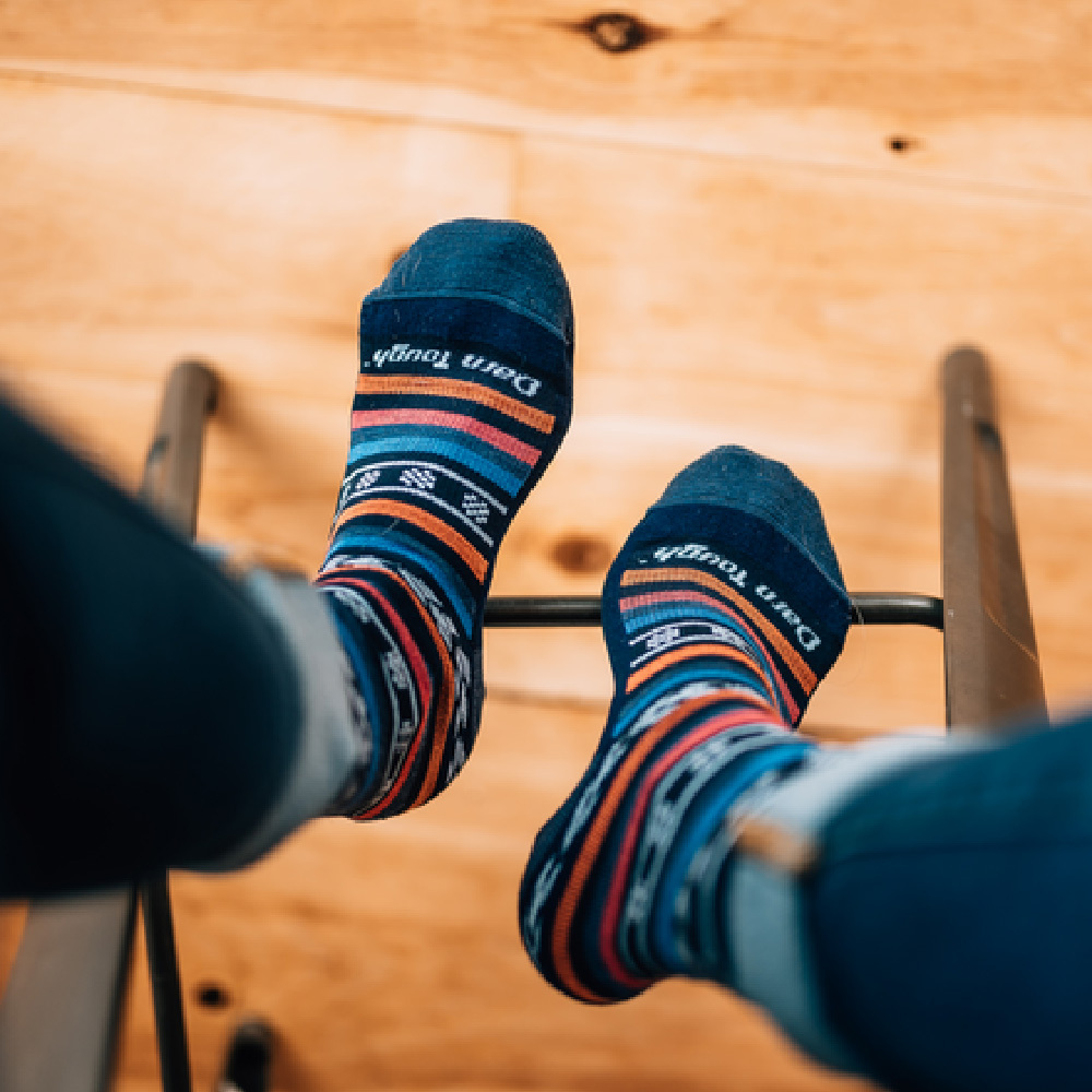 DARN TOUGH 女生活品味休閒旅遊羊毛襪 DT6040