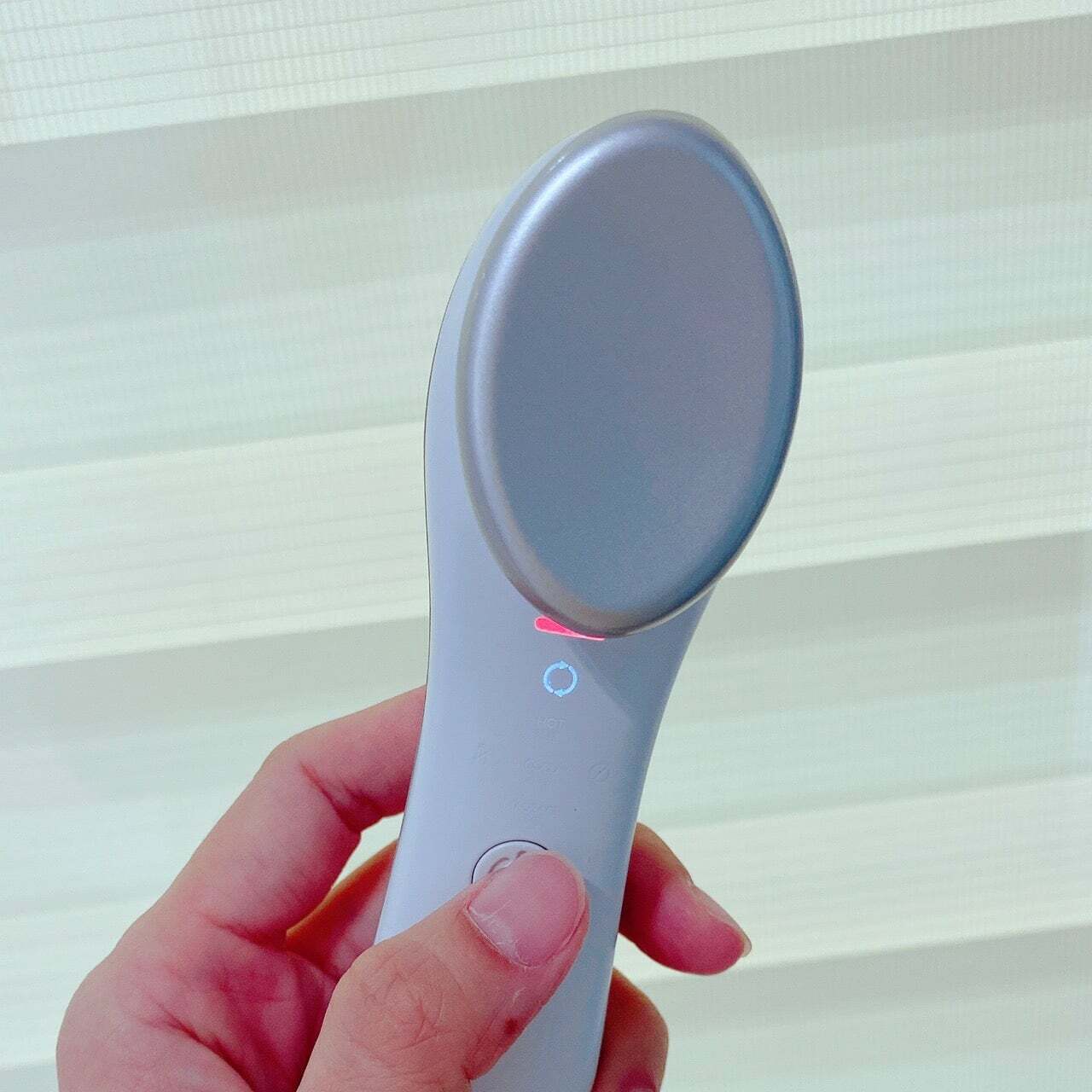 洪百榕推薦Beroso緊緻亮眸逆齡冷暖按摩美顏機