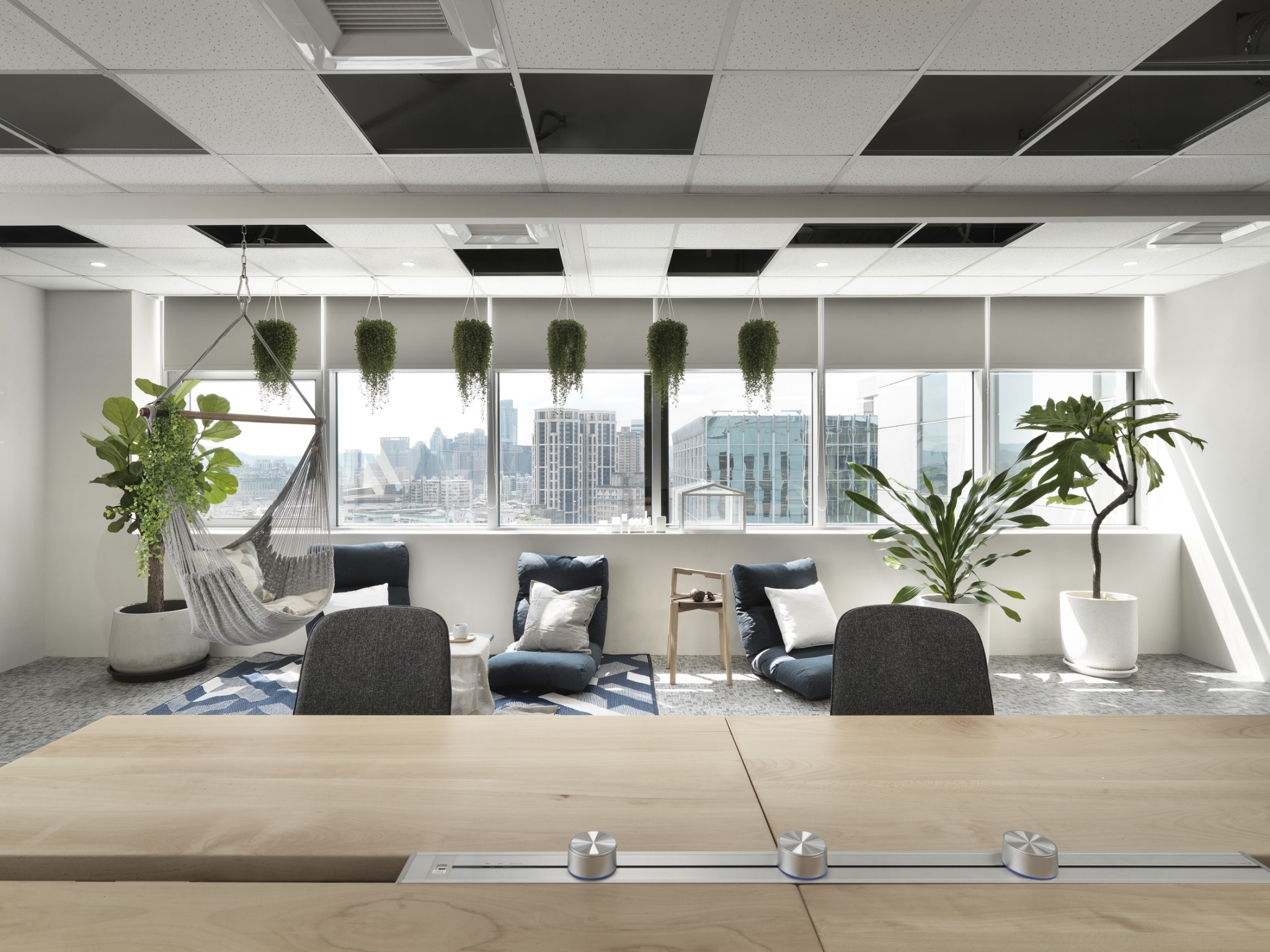 歐洲山毛櫸, 歐洲山毛櫸餐桌, 歐洲山毛櫸拼板,  歐洲山毛櫸拼板餐桌, 歐洲山毛櫸介紹, 歐洲山毛櫸是什麼, 歐洲山毛櫸拼板優點, 歐洲山毛櫸拼板缺點, 網紅推薦店家, 實木工廠