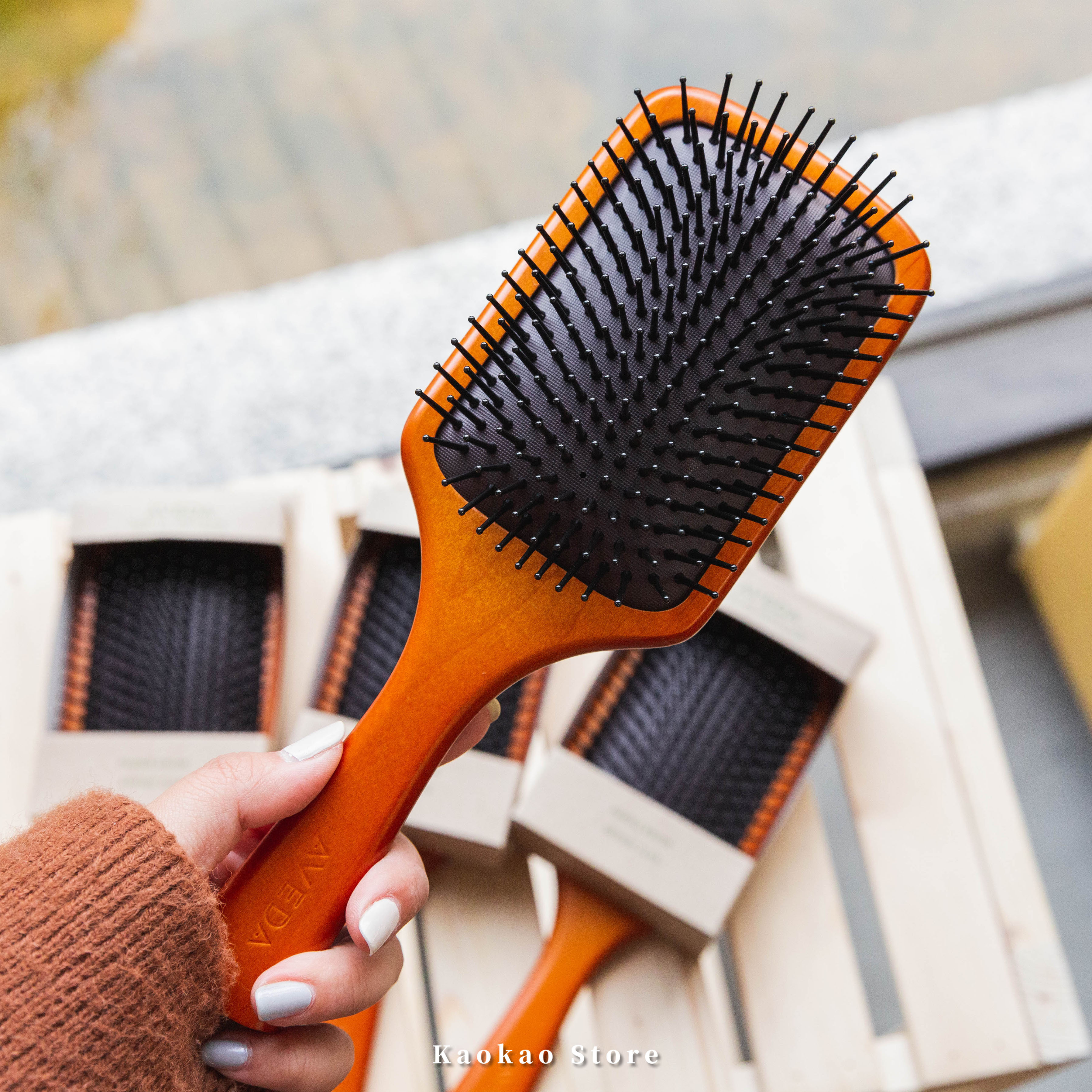 AVEDA 艾凡達 氣囊 （大支）木質氣墊梳 去角質梳 按摩梳