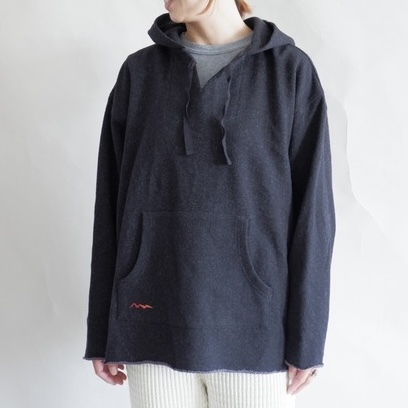 MANASTASH - WOOLLY BAJA HOODIE / BLACK