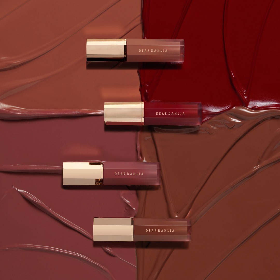 Dear Dahlia Petal Touch Plumping Lip Velour