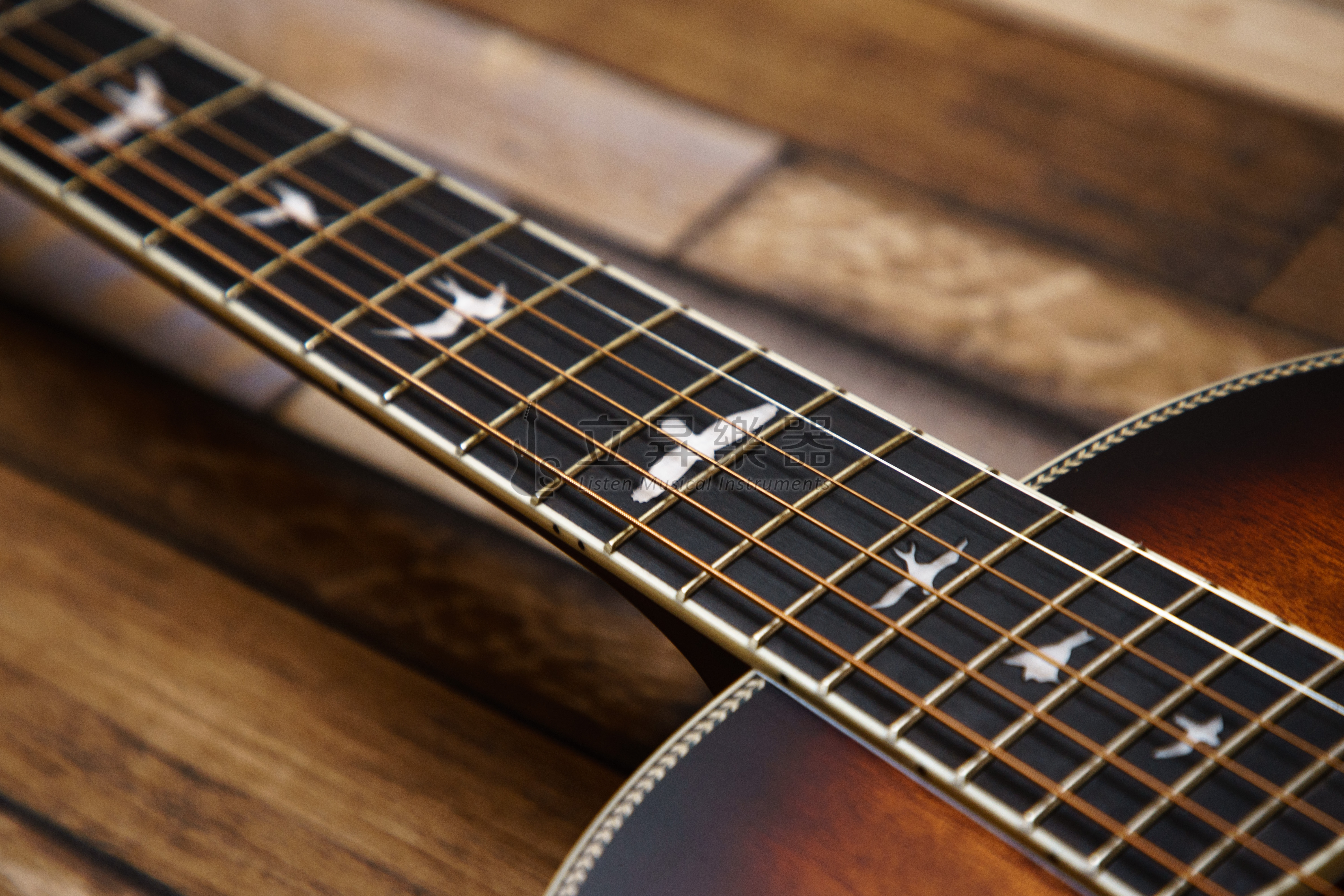 PRS SE P20E TS 菸草漸層色 電木吉他 Parlor 桶身 桃花心面單板 側背板桃花心木 Fishman GT1 拾音器 附原廠厚琴袋 型號PPE20SATS