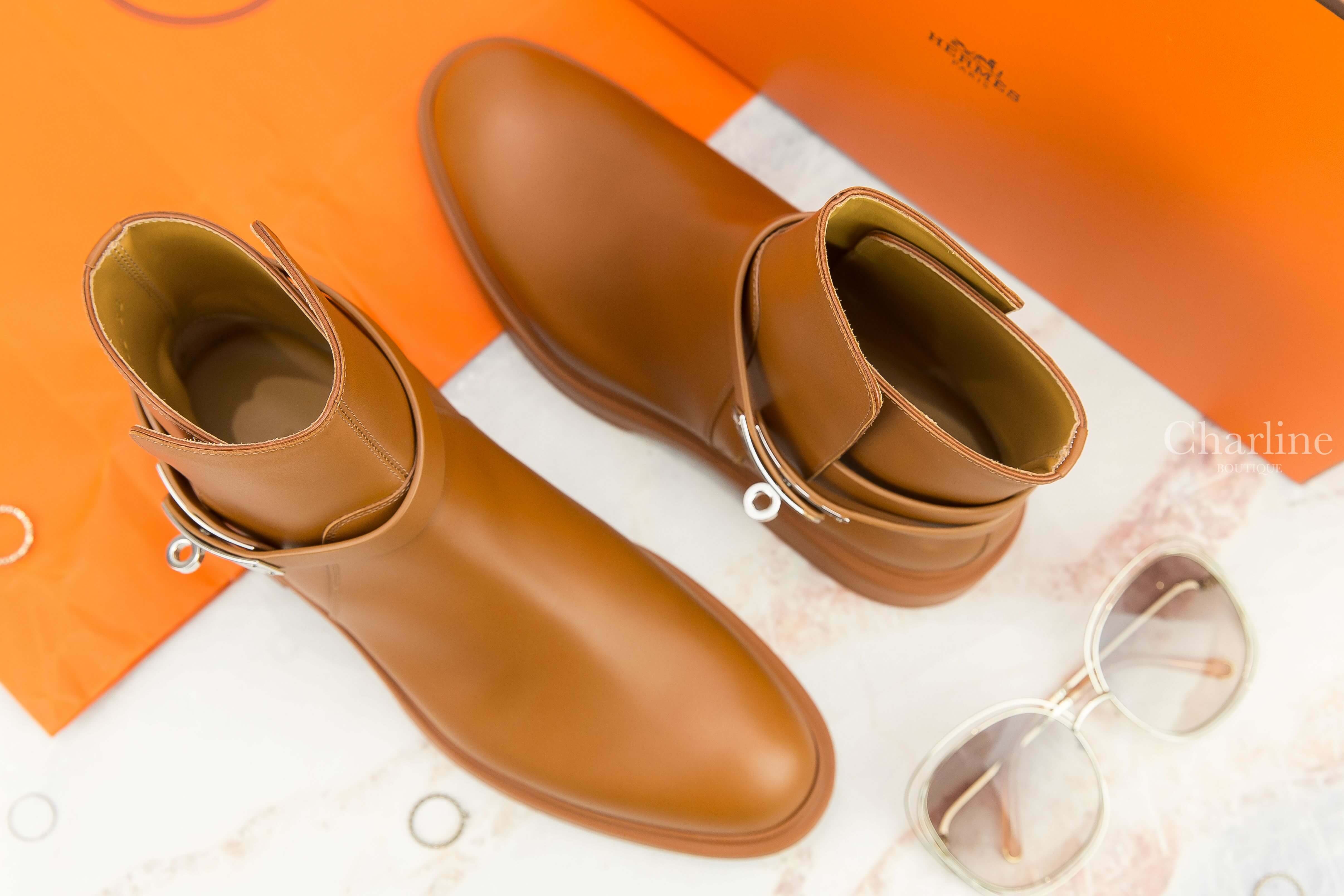 Hermès Veo Ankle Boot 自然棕色銀釦小牛皮低跟踝靴-Charline Boutique 精品代購