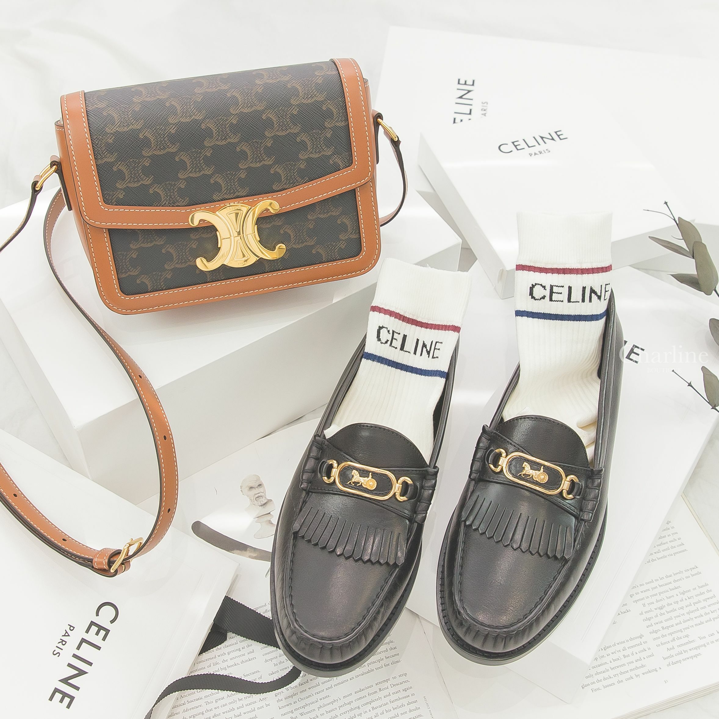 Celine Triomphe 棕褐色凱旋門老花帆布拼咖啡色牛皮金釦肩背包,Celine Socks 白底黑字紅藍線條棉質襪子,Celine Loafer 黑色馬車金釦流蘇小牛皮樂福鞋-Charline Boutique 精品代購