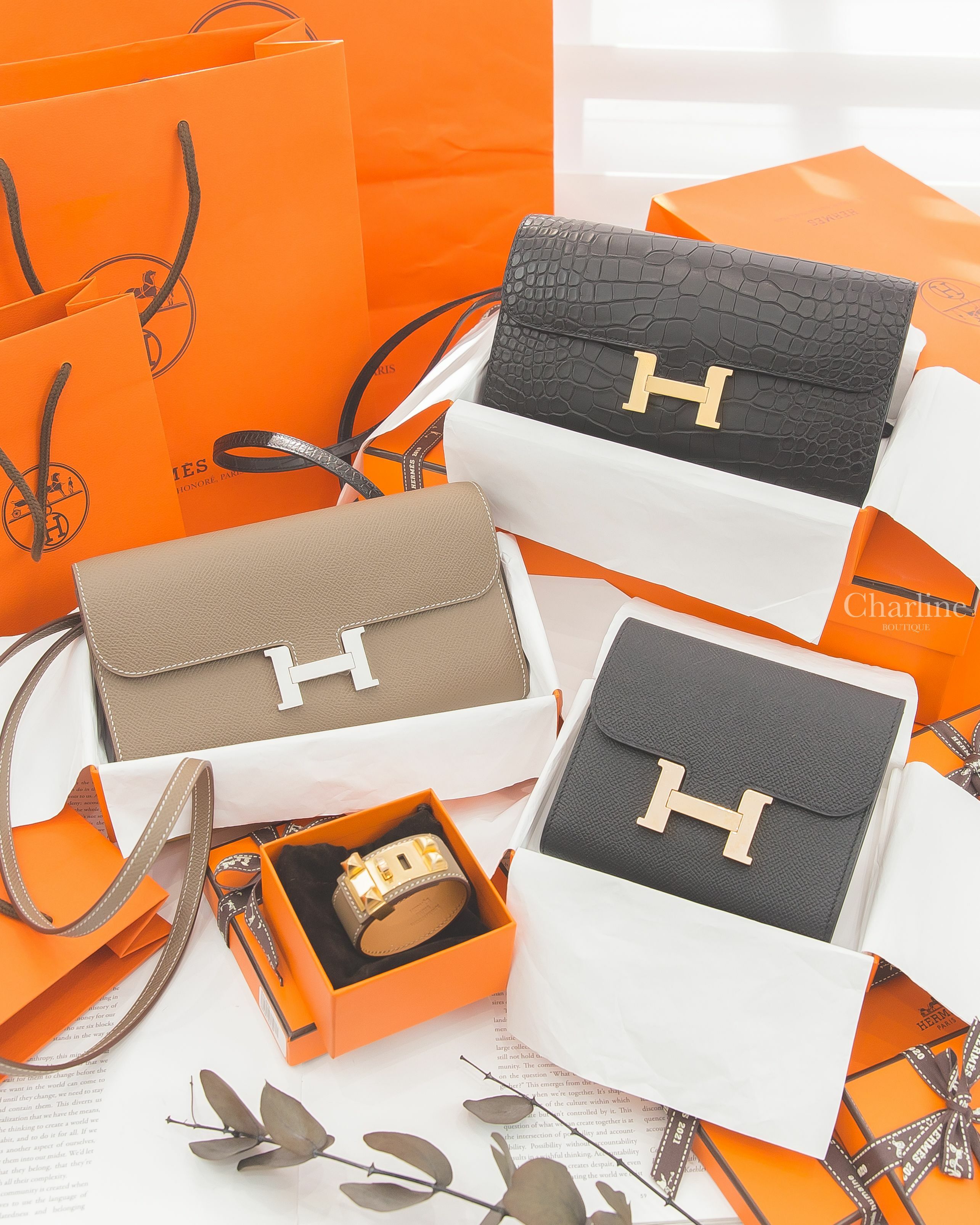 Hermès Constance To Go 大象灰銀釦,Constance To Go 黑色霧面方塊鱷魚金釦,Constance Compact 黑色玫瑰金釦短夾,Bracelet 大象灰玫瑰金釦手環-Charline Boutique 精品代購