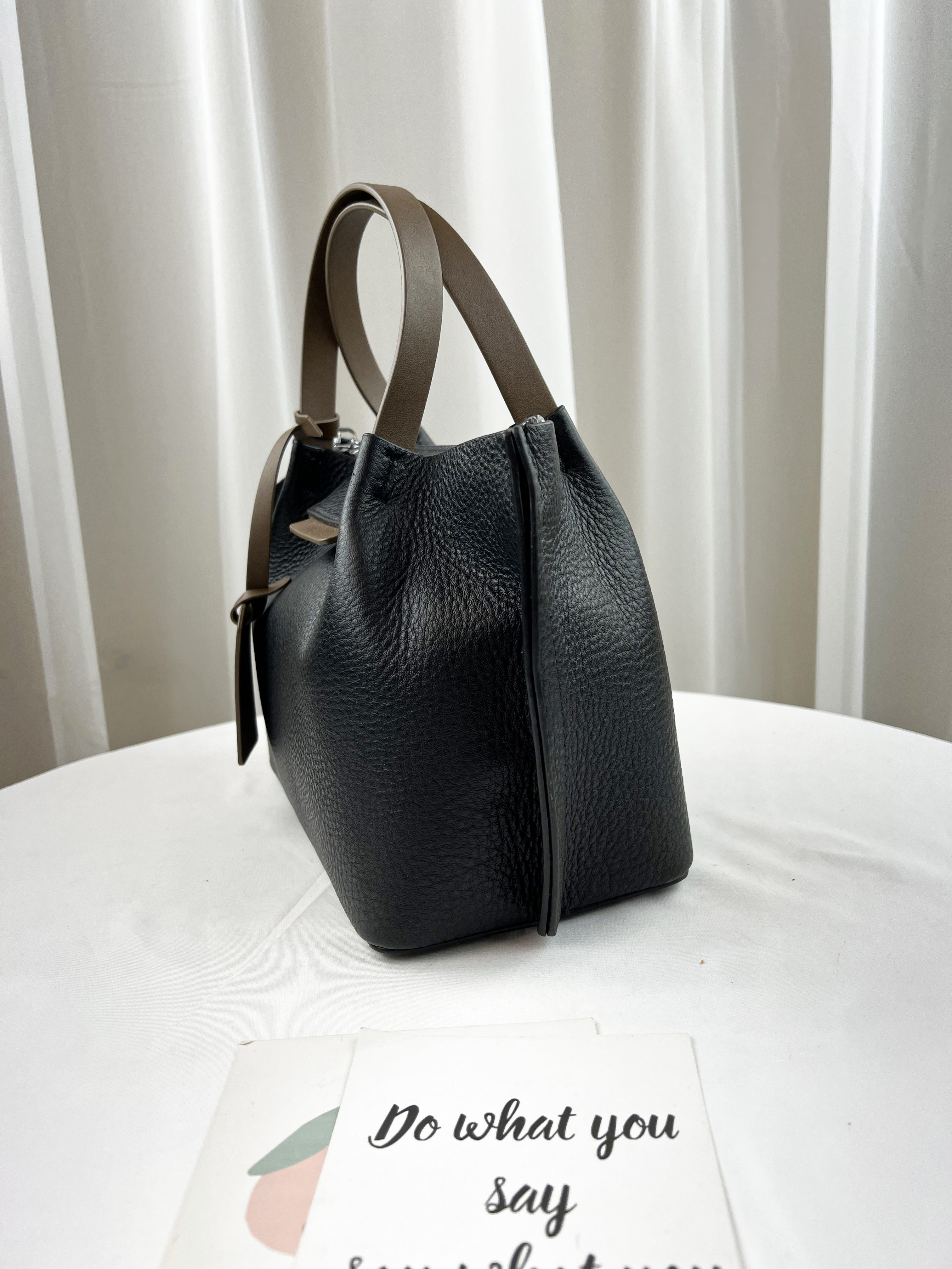 高級黑 真皮牛皮翻蓋手提包 / 側背包 #SM-2021