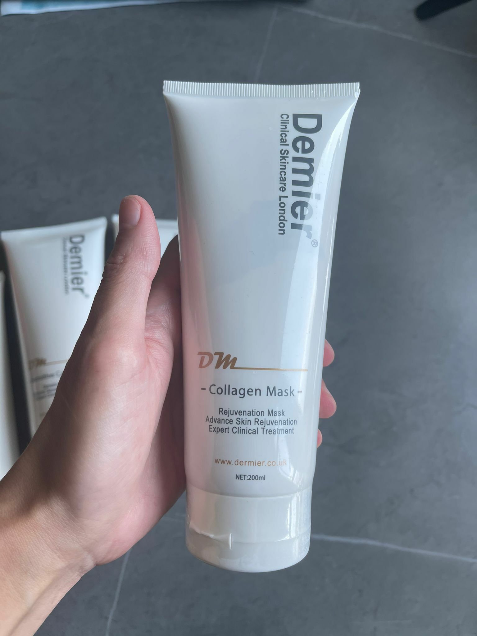 英國 Dermier 美容裝面膜系列200ml (美白亮肌/舒緩亮彩/膠原再生/海洋保濕/幹細胞緊緻)D015 (7-10日寄出)