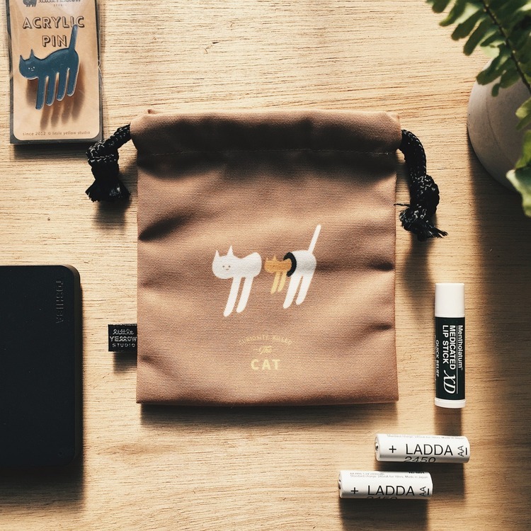 小黃間｜束口袋｜好奇白貓