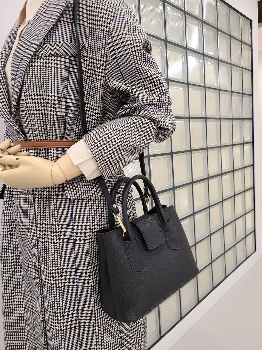 韓國 ROOTY LEATHER BAG 💼