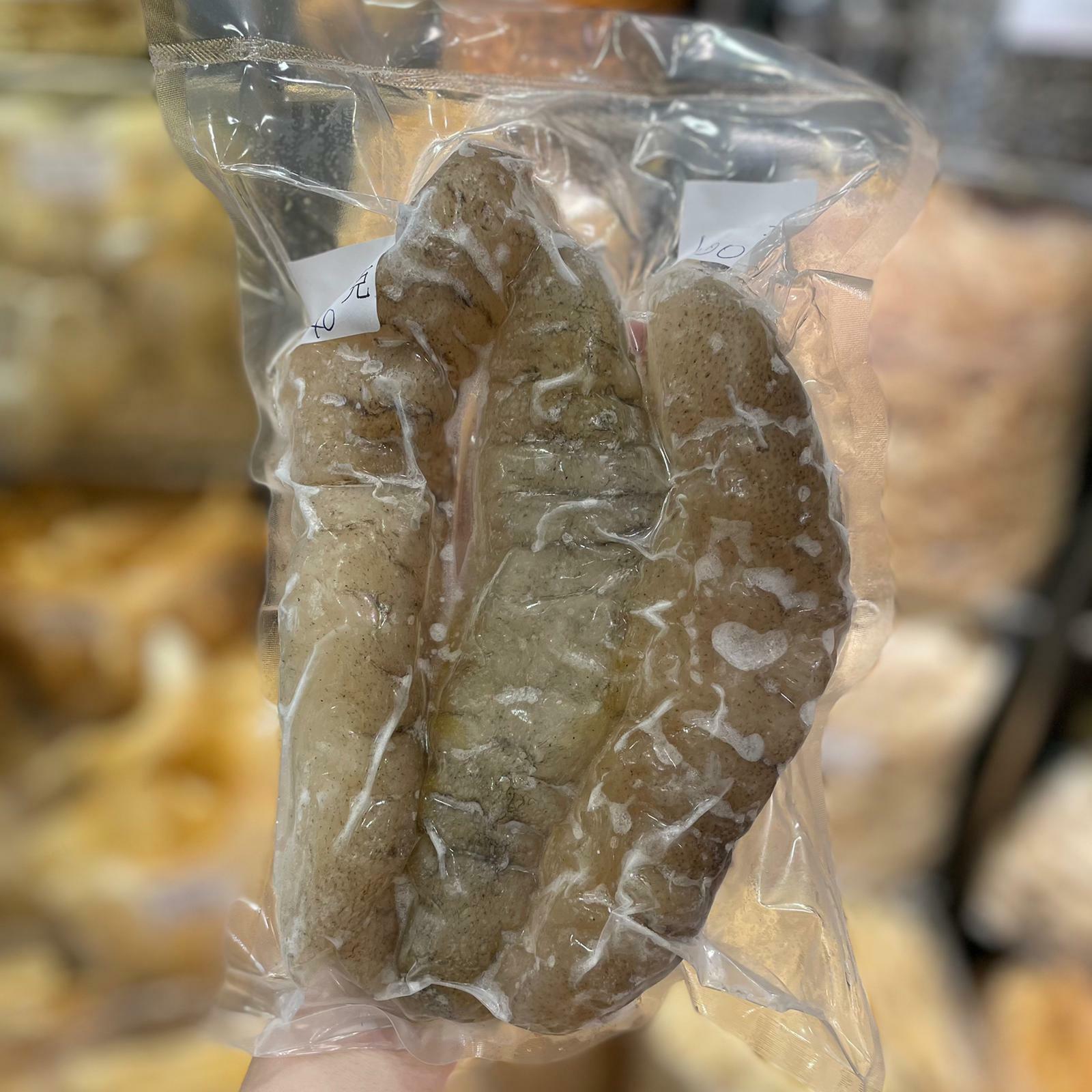 急凍澳洲清水海參 $650/斤【由於每一隻的克數唔同，需要致電：25591097 查詢，或者WhatsApp ：98867492購買】