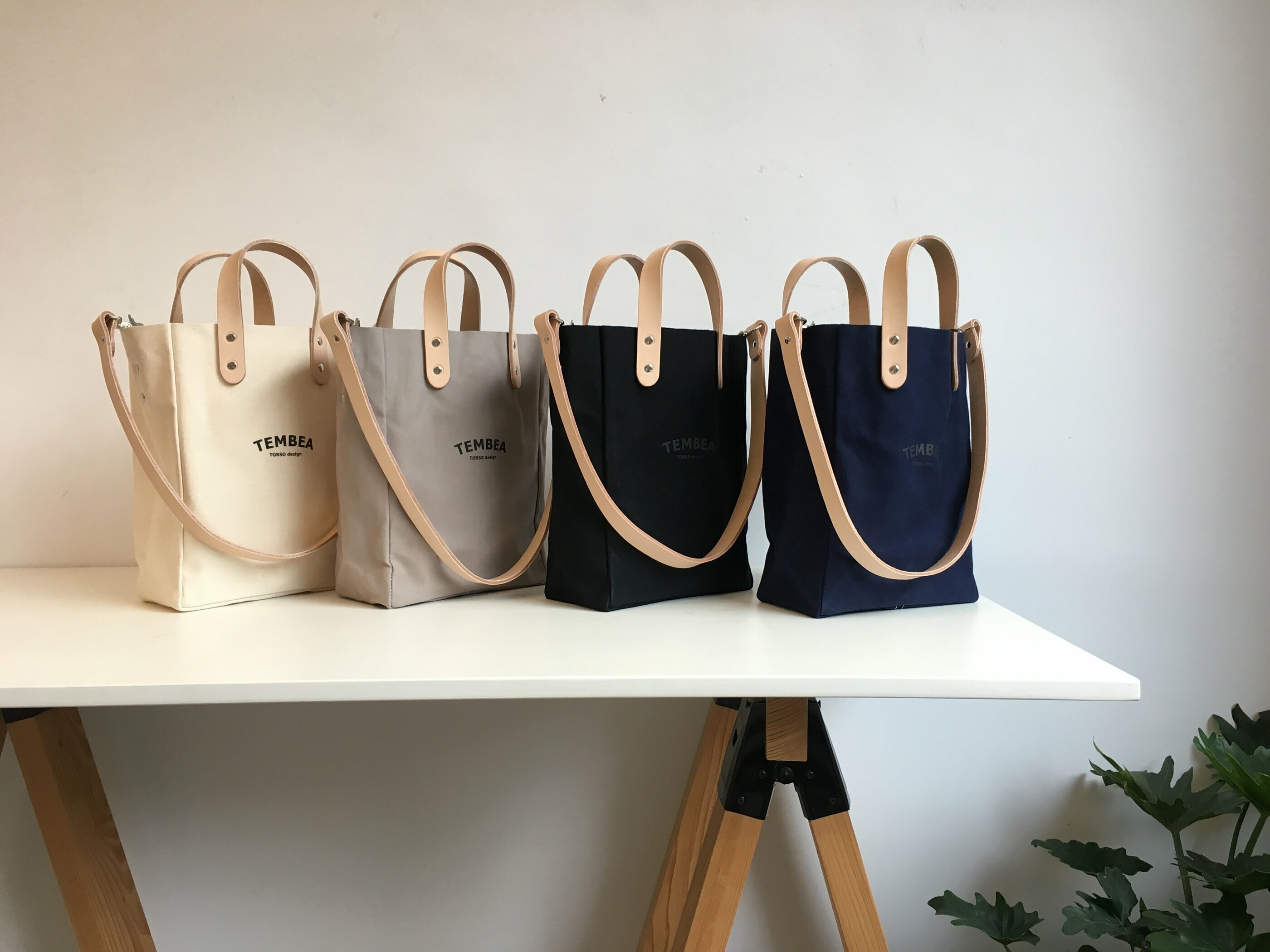 TEMBEA - CLUB TOTE / XS / LOGO / NATURAL